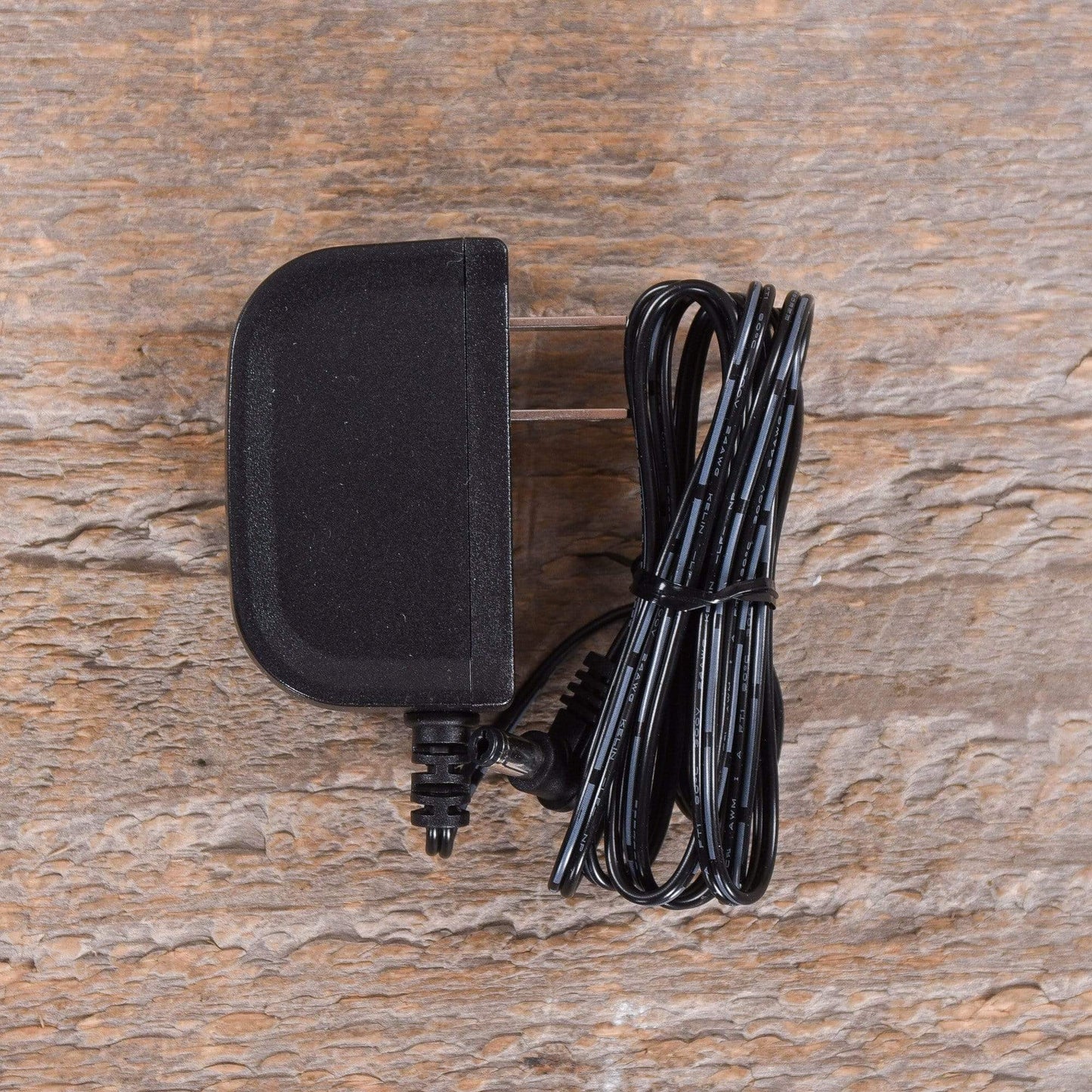 Earthquaker Devices Avalanche Run v2 Stereo Delay and Reverb Black/White Effects and Pedals / Delay