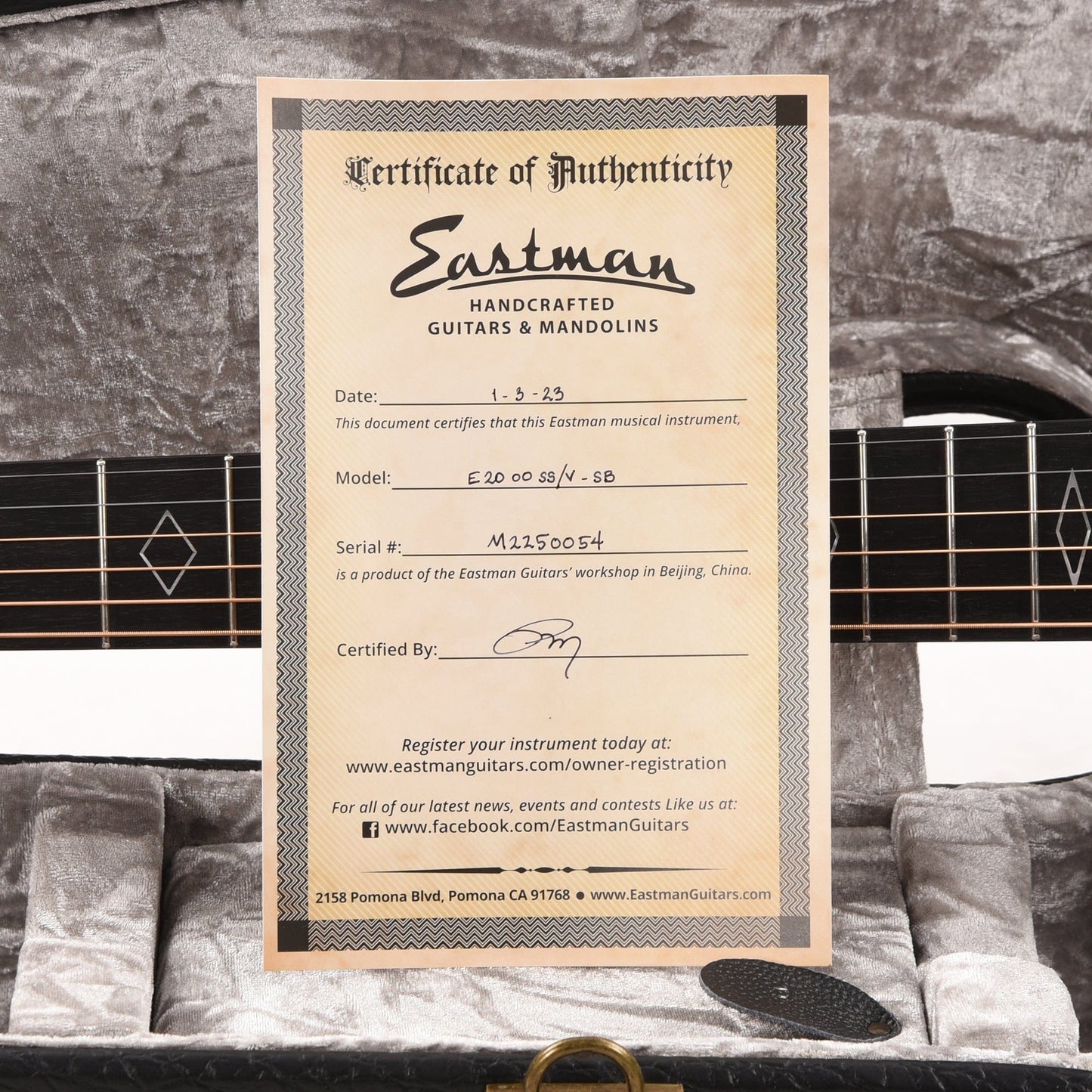 Eastman E20OOSS/v Sitka/Rosewood OO Antique Sunburst Varnish Acoustic Guitars / Parlor