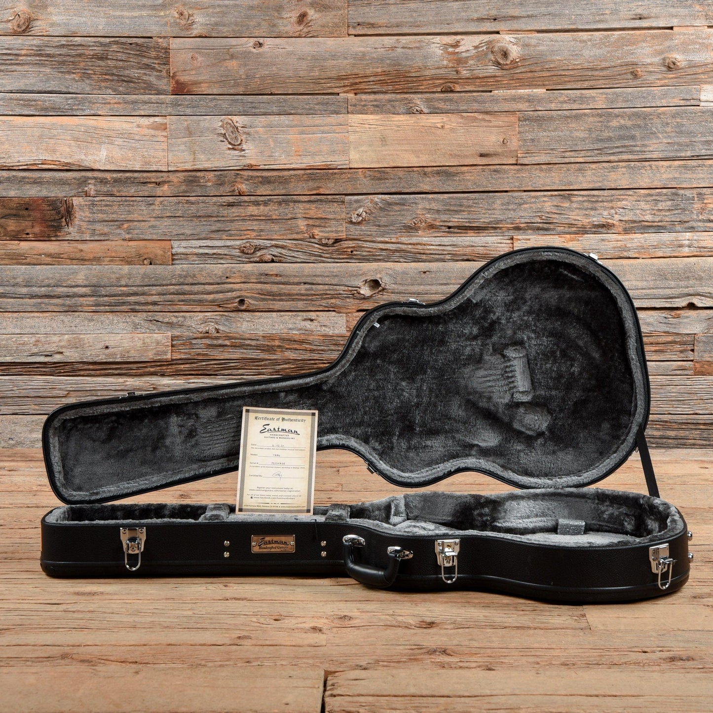 Eastman T486 Thinline Archtop Classic 2021 Electric Guitars / Semi-Hollow