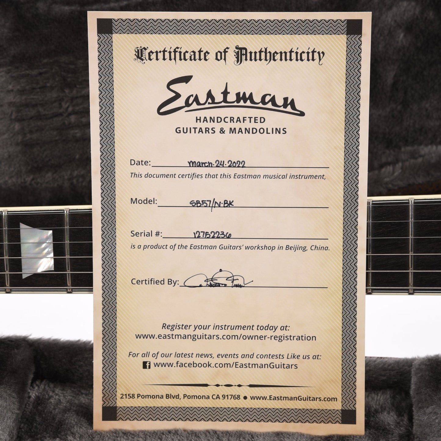 Eastman SB57/n Black Vintage Nitro w/Lollar Pickups Electric Guitars / Solid Body