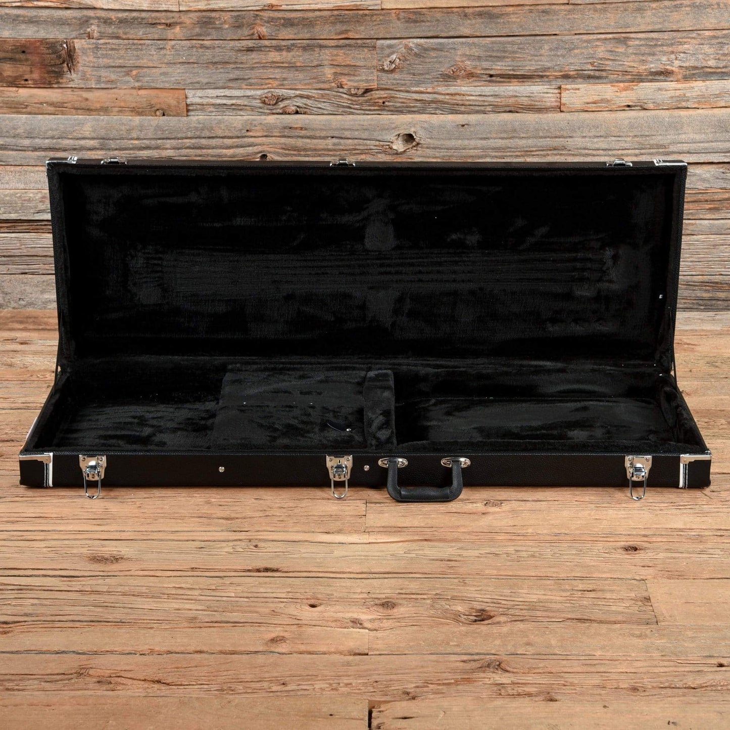 Eastwood Airline Map Bass Bass Guitars / Short Scale