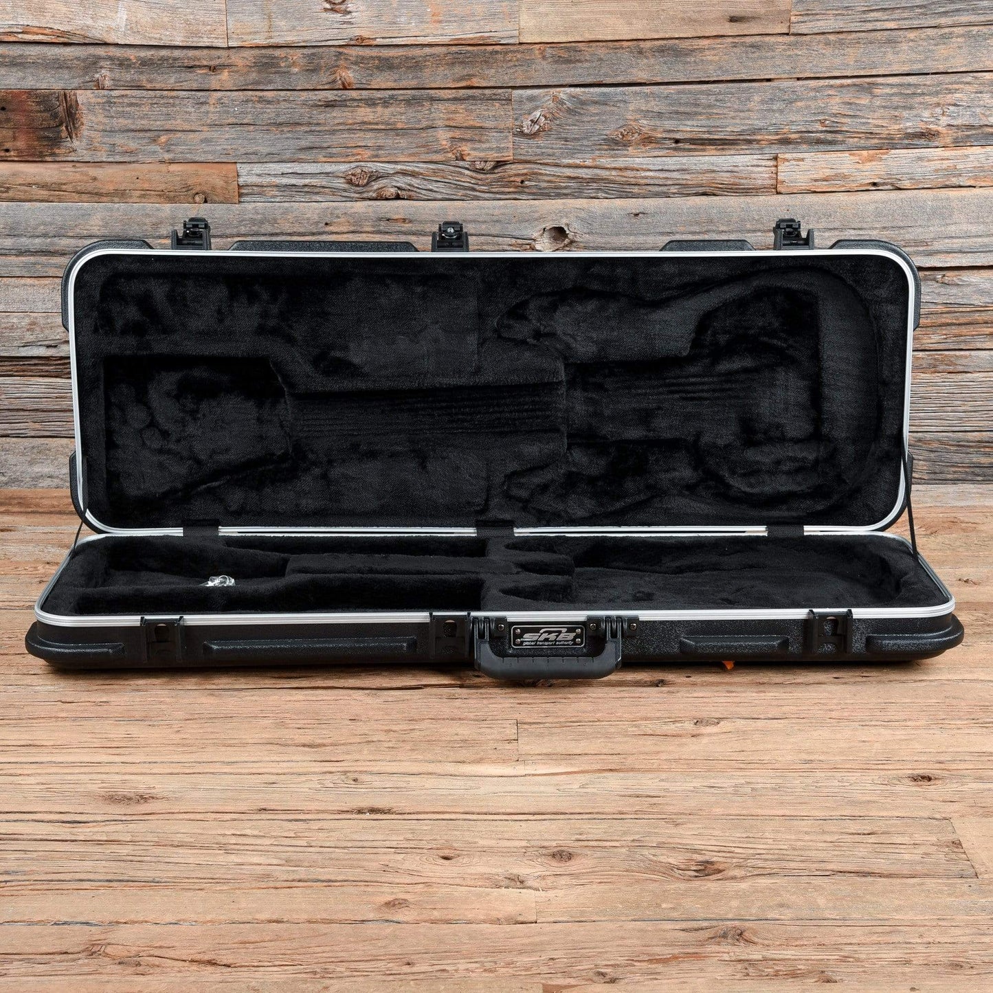 Electrical Guitar Company Electric Guitars / Solid Body Electrical Guitar Company Tyranny Polished Chrome 2018