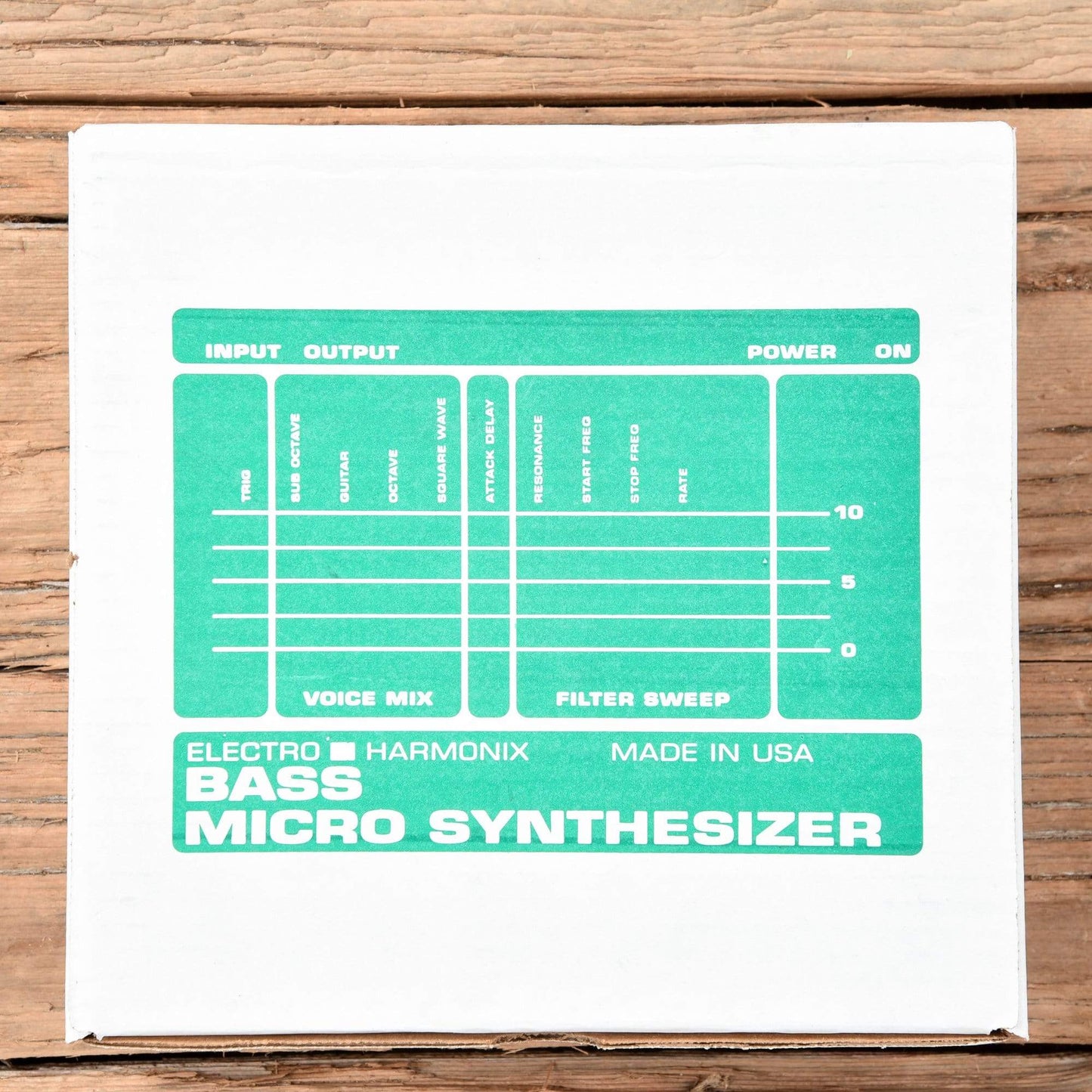 Electro-Harmonix Bass Micro Synthesizer Effects and Pedals / Bass Pedals
