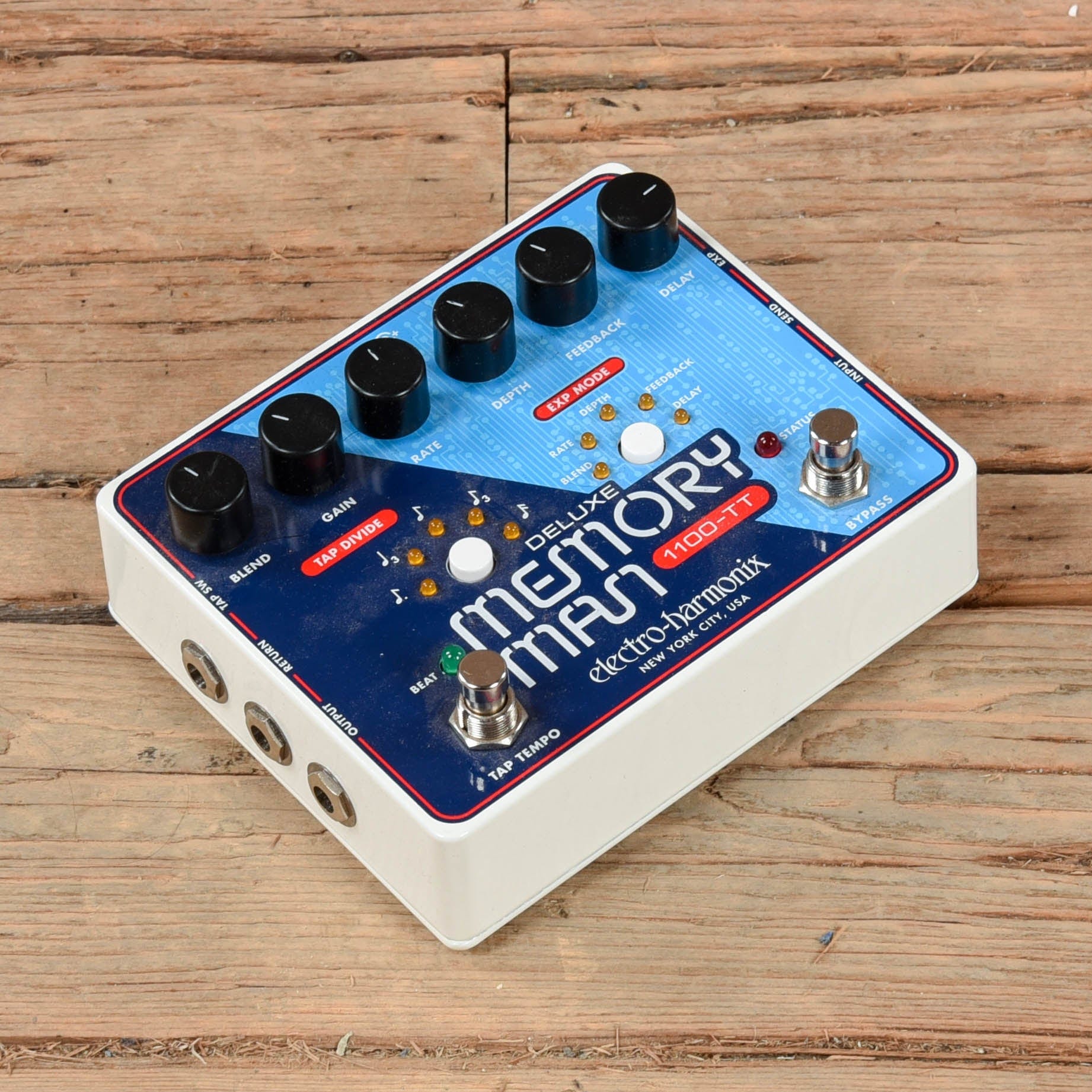 memory man pedal Electro-Harmonix Deluxe Memory Man 1100-TT Analog Delay Pedal w/ Tap T – Chicago Music Exchange