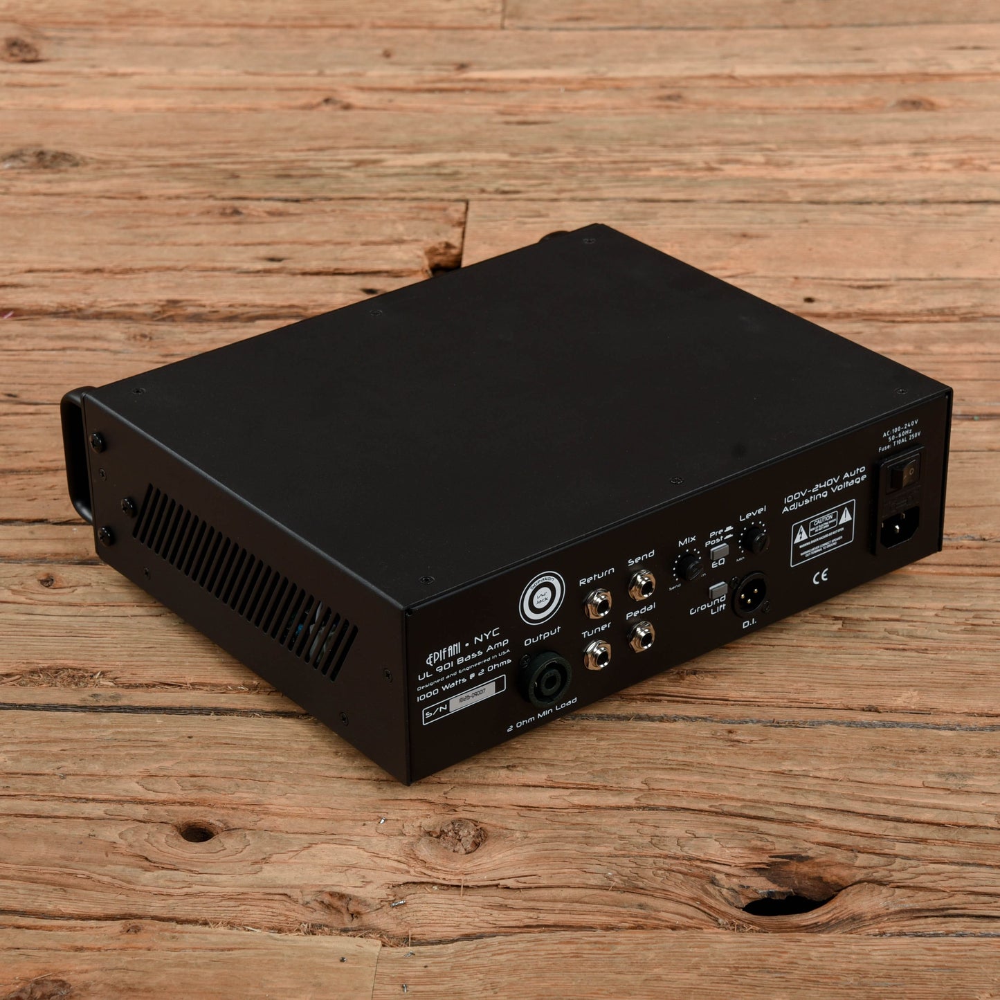 Epifani UL901 Amps / Bass Cabinets