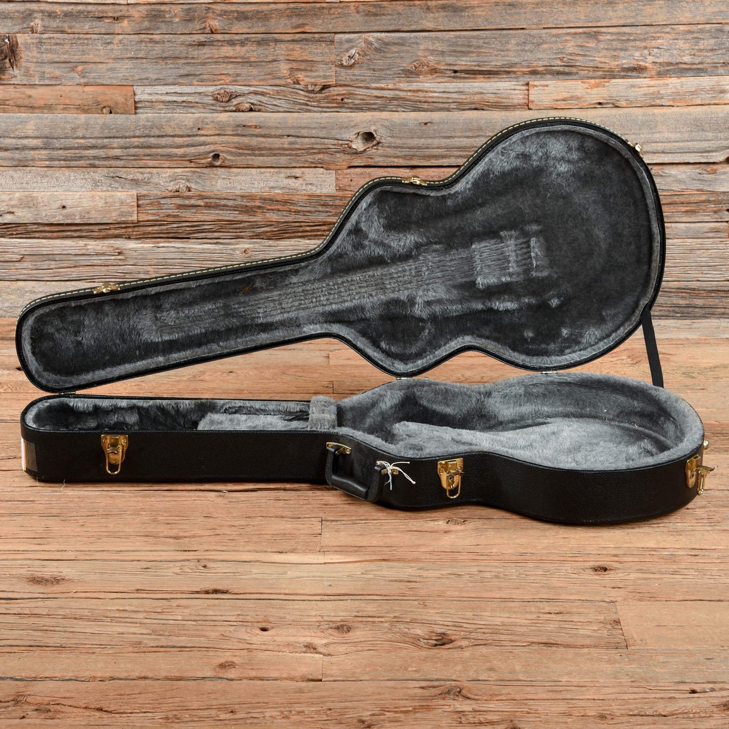 Epiphone Sheraton II Sunburst 1999 Electric Guitars / Semi-Hollow