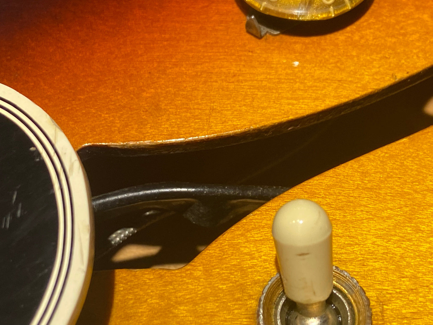 Epiphone Sheraton Sunburst 1965 Electric Guitars / Semi-Hollow