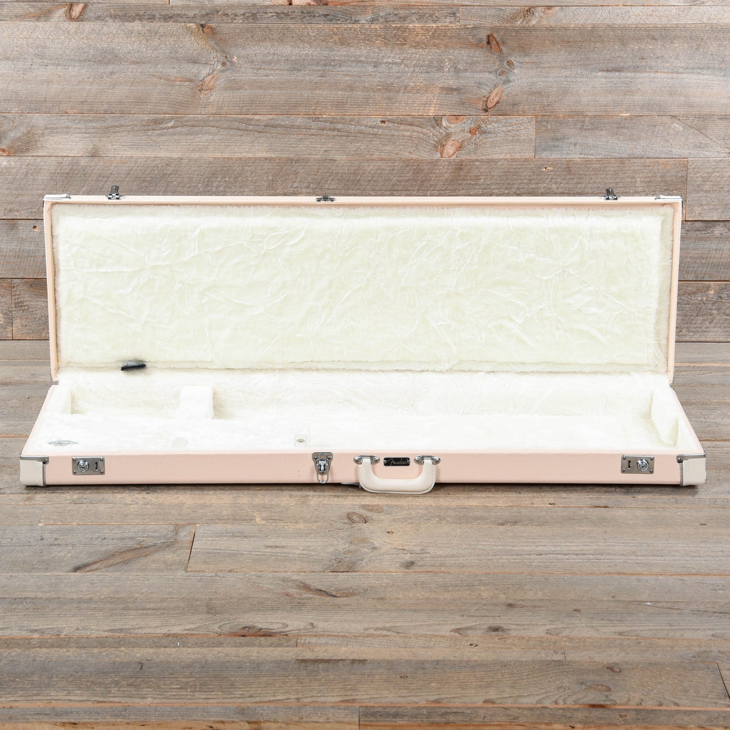 Fender Classic Series Hardshell Case Jazz Bass/Precision Bass Shell Pink w/Cream Interior Accessories / Cases and Gig Bags / Bass Cases