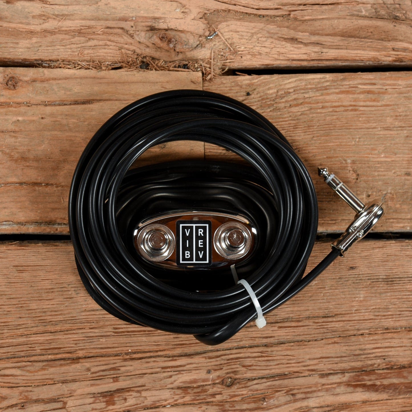 Fender '68 Custom Deluxe Reverb 2-Channel 22-Watt 1x12" Guitar Combo Amps / Guitar Cabinets