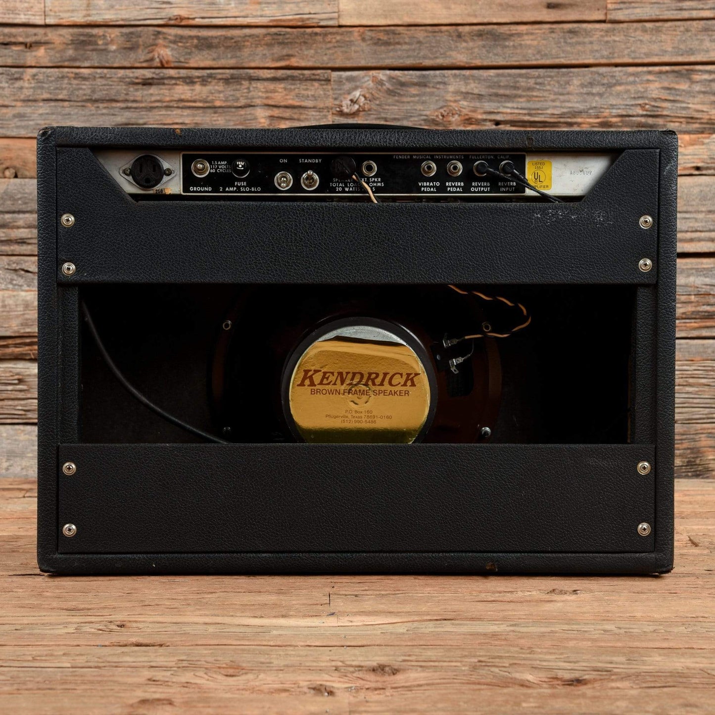 Fender Deluxe Reverb-Amp 1977 Amps / Guitar Combos