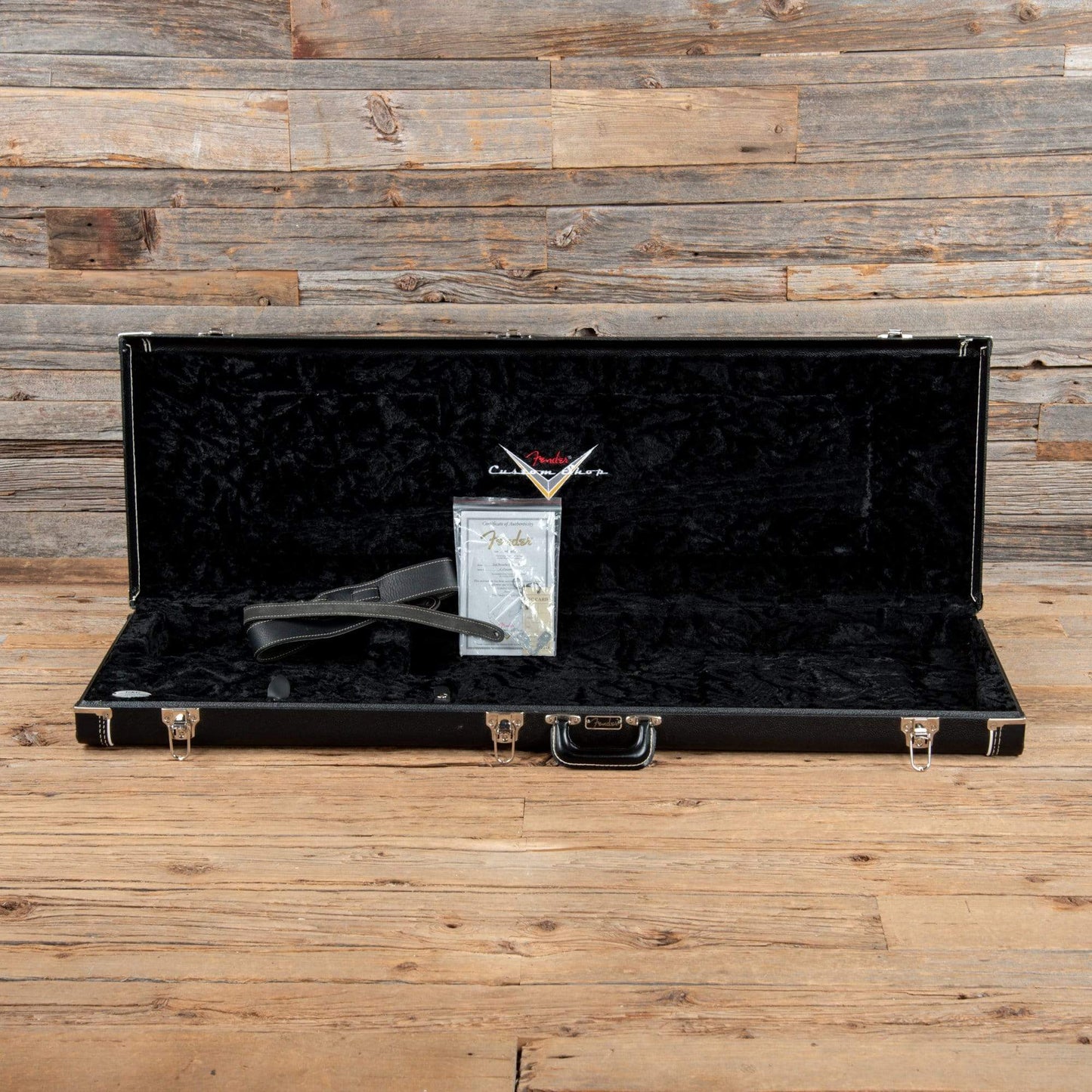 Fender Custom Shop La Cabronita Boracho Relic Black 2012 Bass Guitars / 4-String