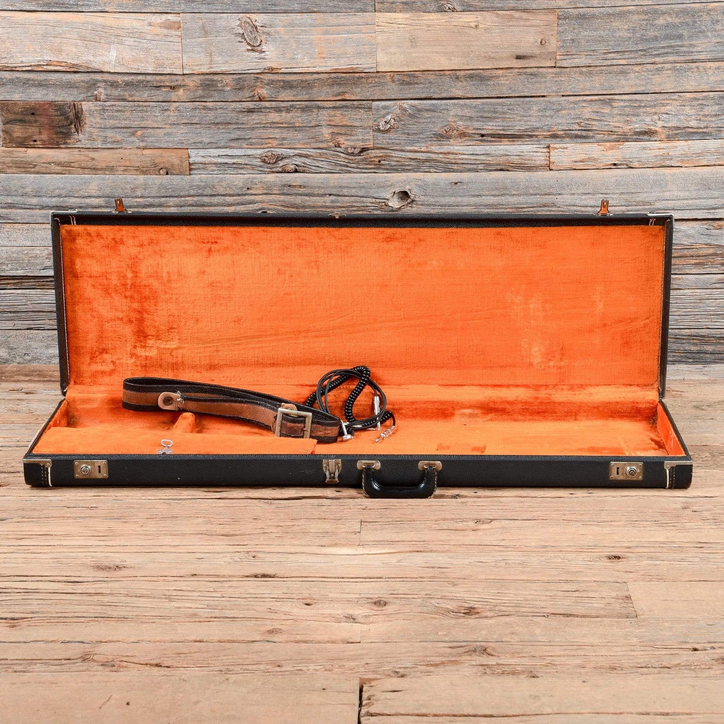 Fender Precision Bass Olympic White 1969 Bass Guitars / 4-String