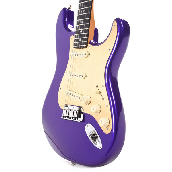 Fender American Ultra Stratocaster Plum Metallic w/Ebony Fingerboard