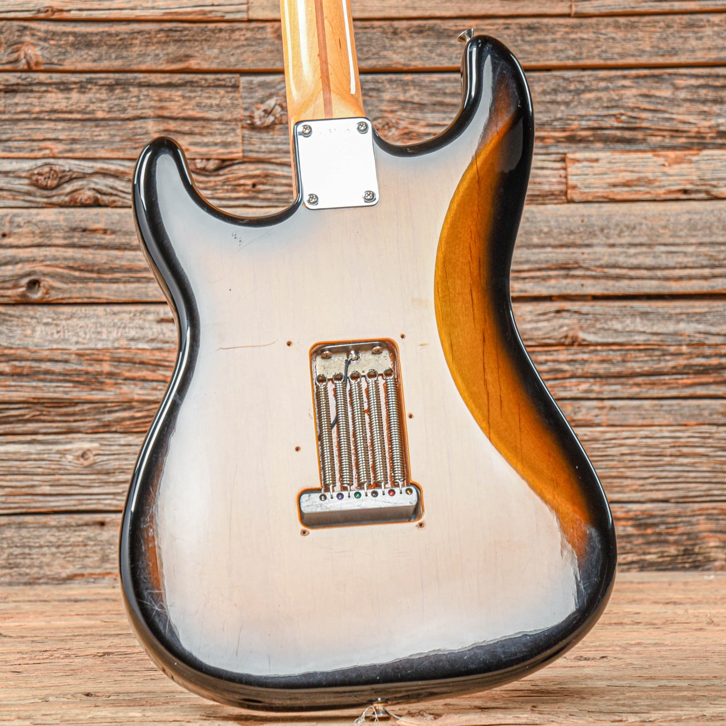 Fender American Vintage '57 Stratocaster Sunburst Electric Guitars / Solid Body