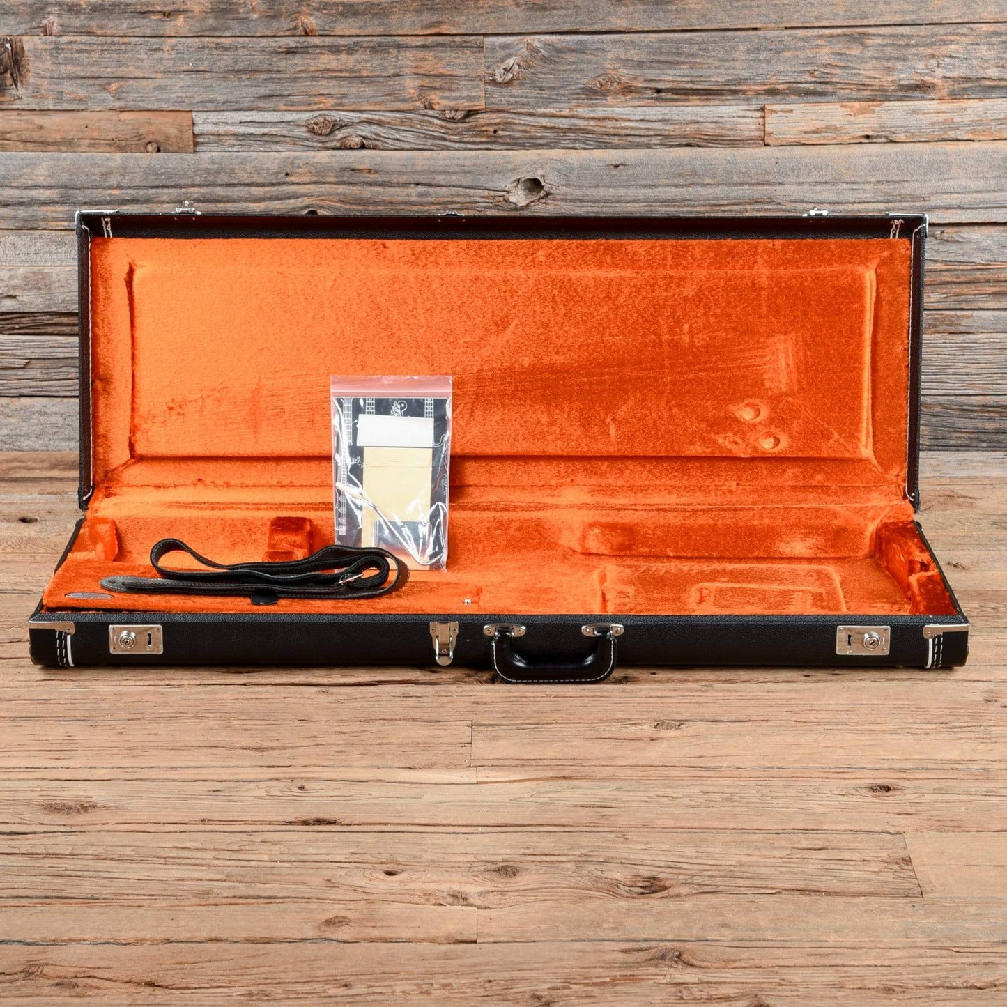 Fender Custom Shop 1969 Stratocaster Relic Olympic White 2013 Electric Guitars / Solid Body