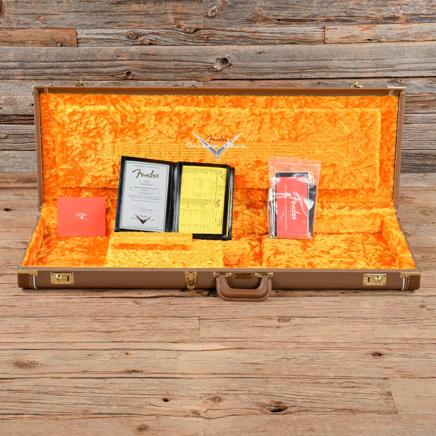 Fender Custom Shop GT11 Stratocaster Heavy Relic Aged Olympic White Over Sunburst 2019 Electric Guitars / Solid Body