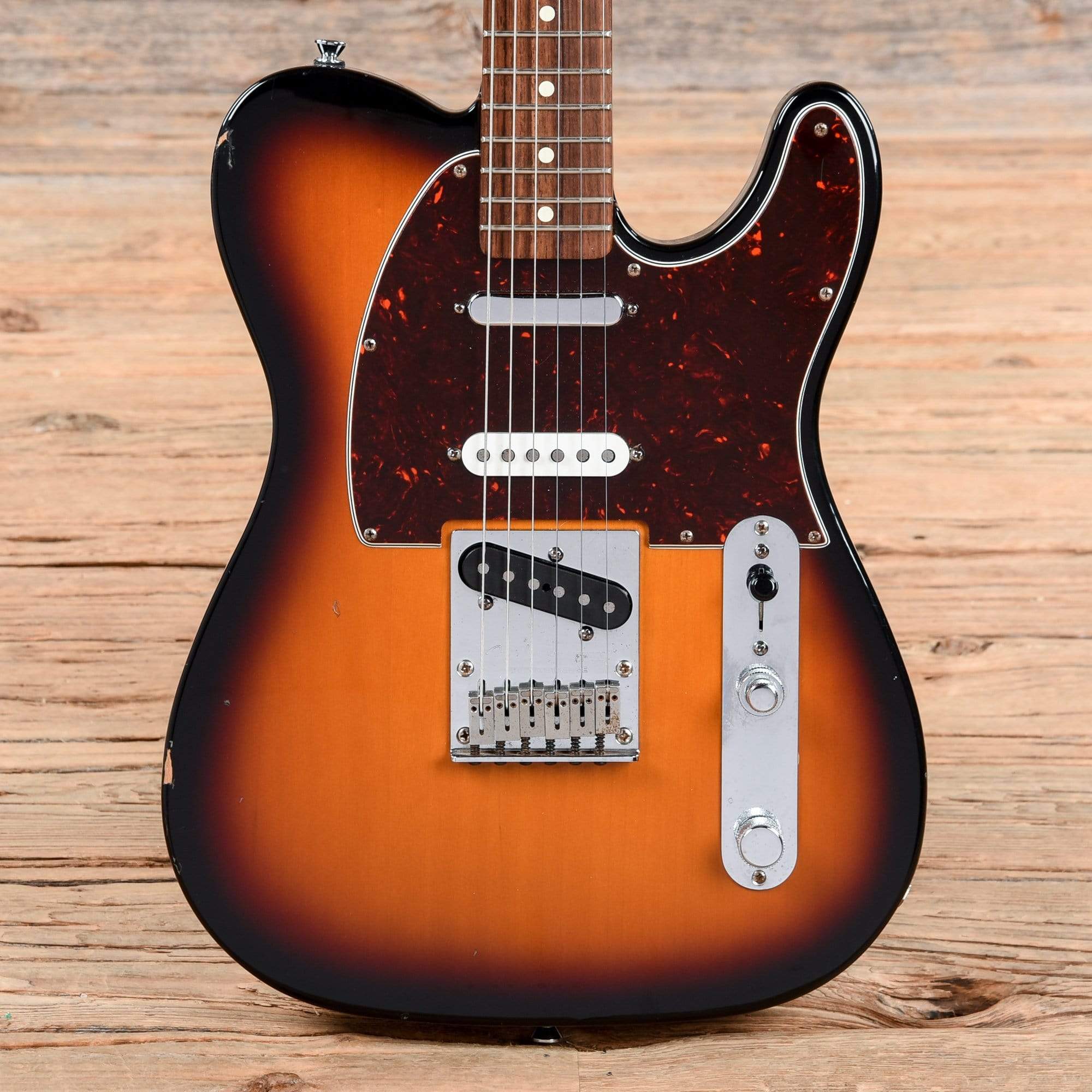 Fender Deluxe Nashville Telecaster W Fishman Powerbridge Sunburst 2000 fender-deluxe-nashville-telecaster-w-fishman-powerbridge-sunburst-2000