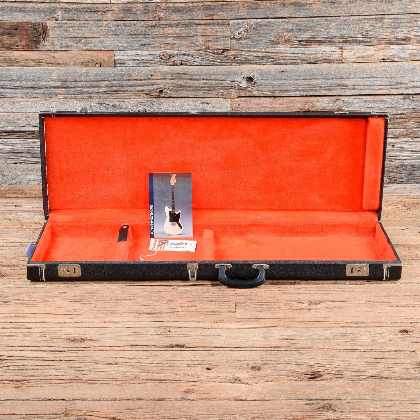 Fender Musicmaster 1978 Electric Guitars / Solid Body