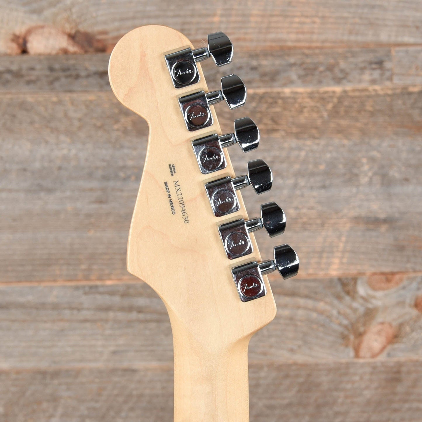 Fender Player Stratocaster Sherwood Green Metallic w/3-Ply Parchment Pickguard Electric Guitars / Solid Body