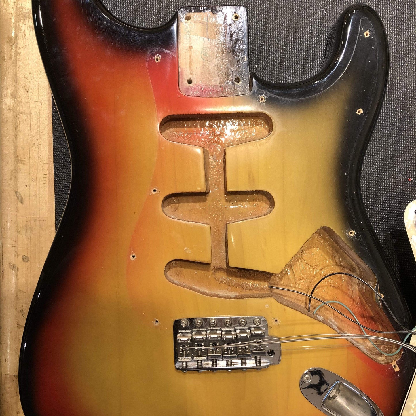 Fender Stratocaster Sunburst 1969 Electric Guitars / Solid Body
