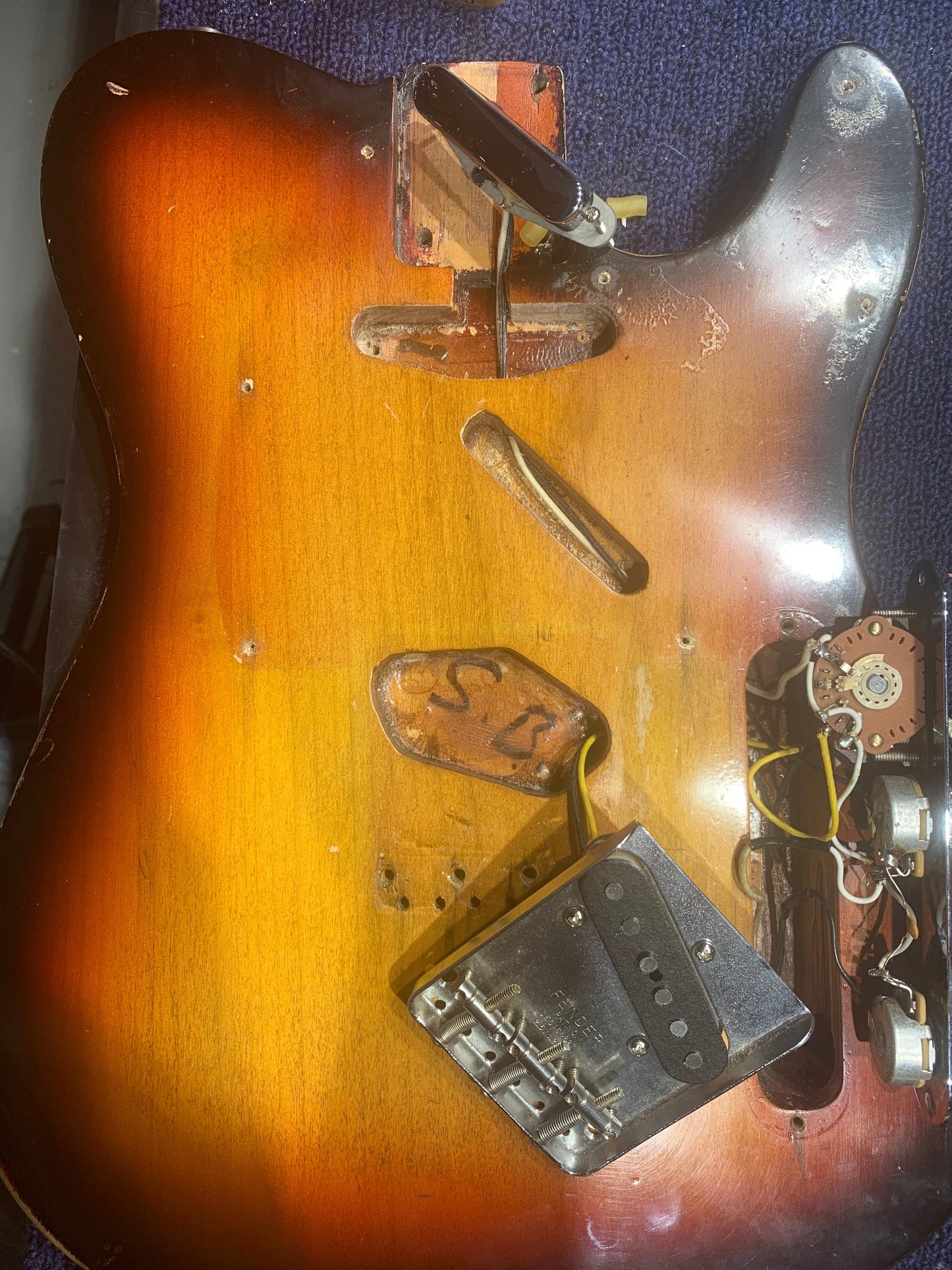 Fender Telecaster Sunburst Refin 1969 Electric Guitars / Solid Body