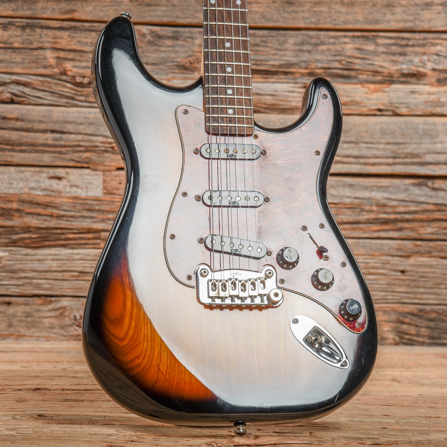 G&L Tribute Series Legacy Sunburst 2008 Electric Guitars / Solid Body