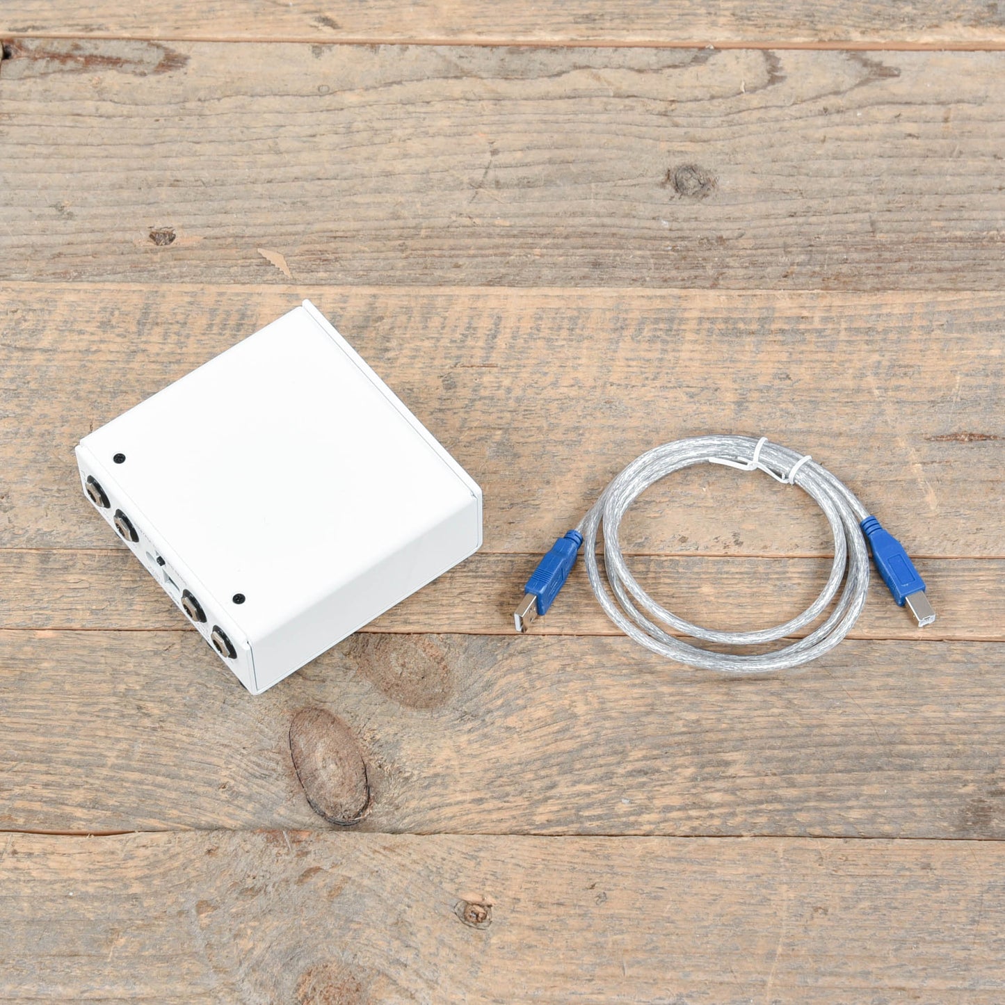 GFI System Custom White Synesthesia Multi-Modulation Pedal Effects and Pedals / Multi-Effect Unit