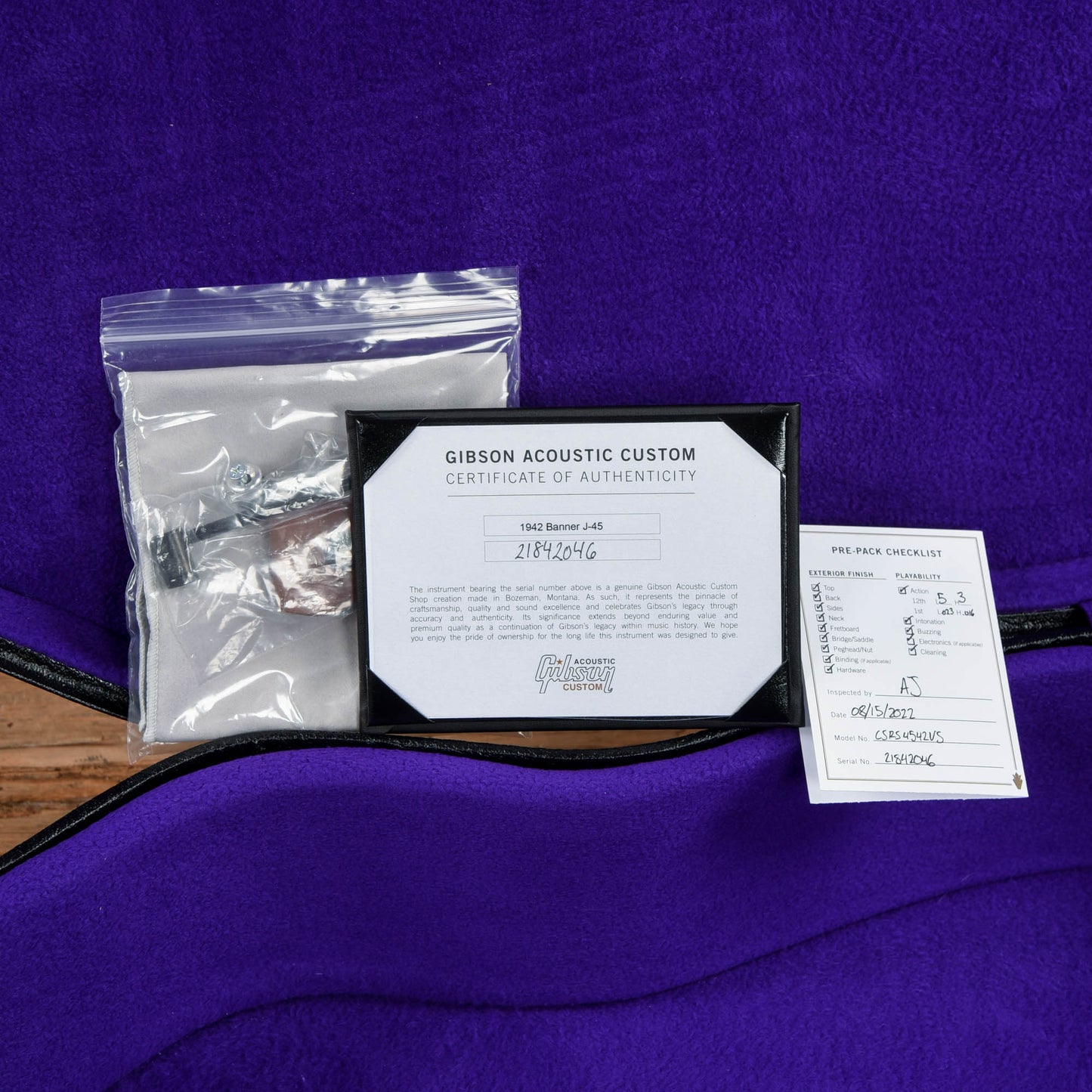 Gibson Montana Custom Shop Historic Reissue 1942 Banner J-45 Vintage Sunburst Acoustic Guitars / Dreadnought