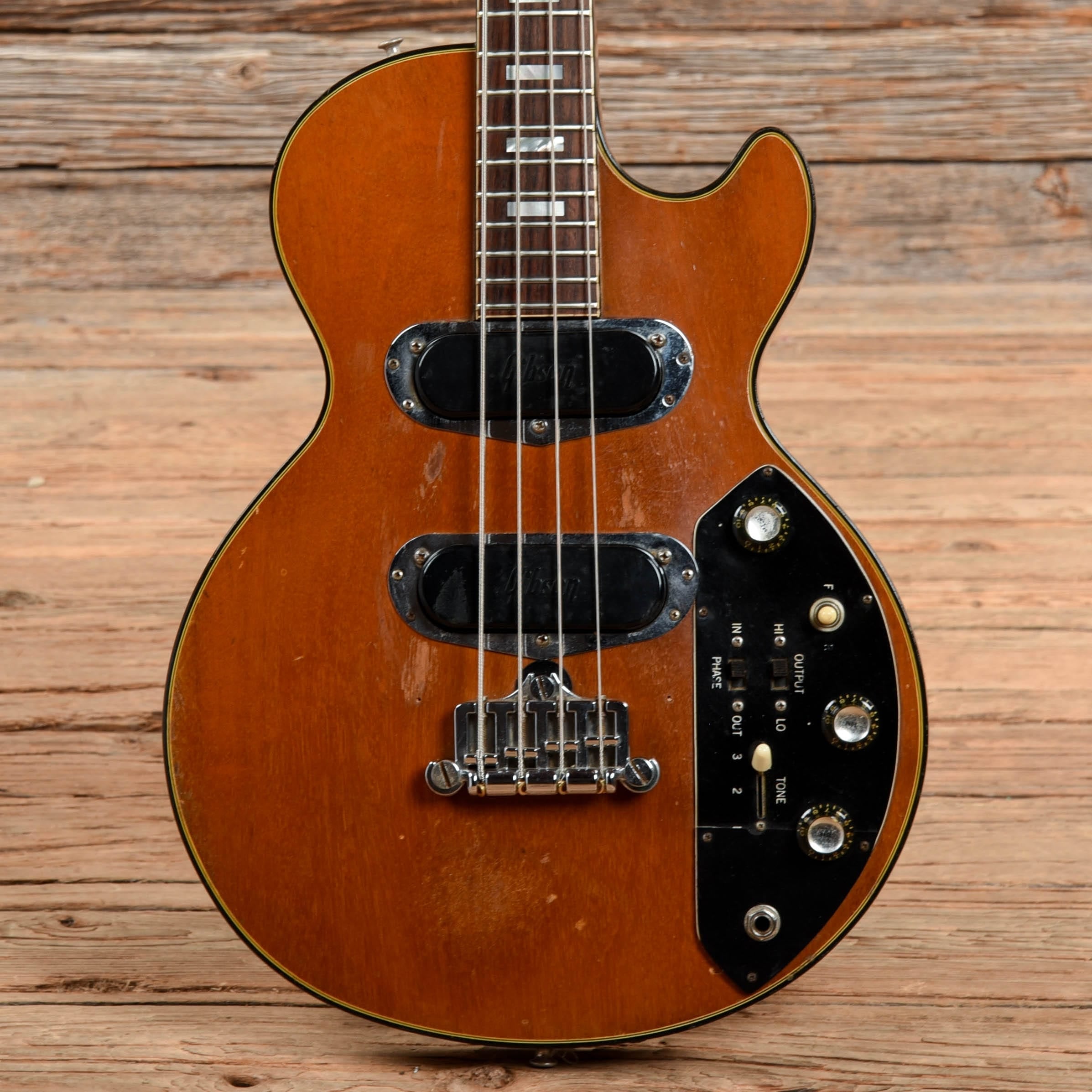 Gibson Les Paul Bass Walnut 1972 Chicago Music Exchange gibson-les-paul-bass-walnut-1972-chicago-music-exchange