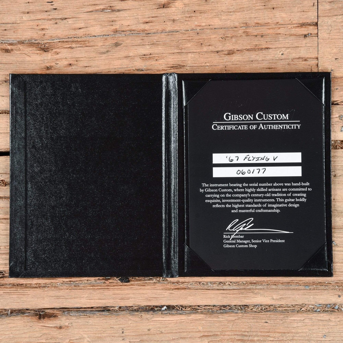 Gibson CS '67 Flying V Sunburst 2016 Electric Guitars / Solid Body