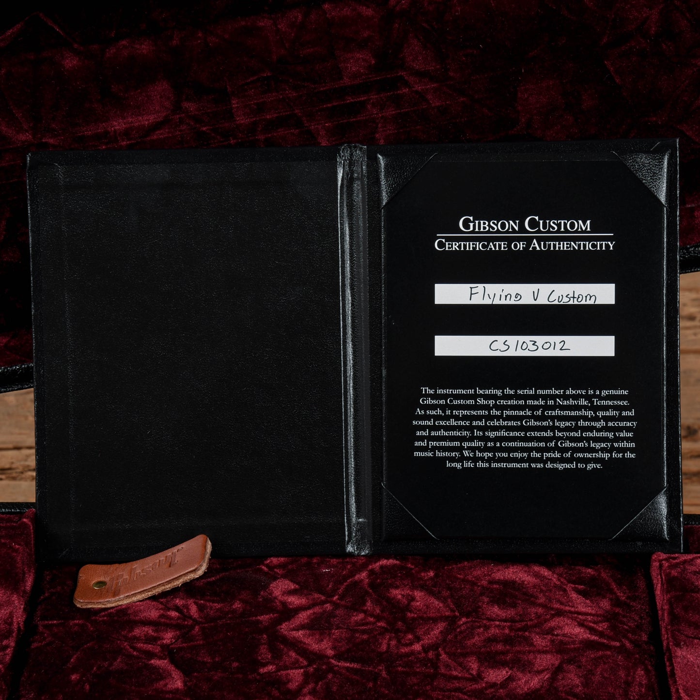 Gibson Custom Shop Flying V Custom Ebony Gloss w/Ebony Fingerboard Electric Guitars / Solid Body