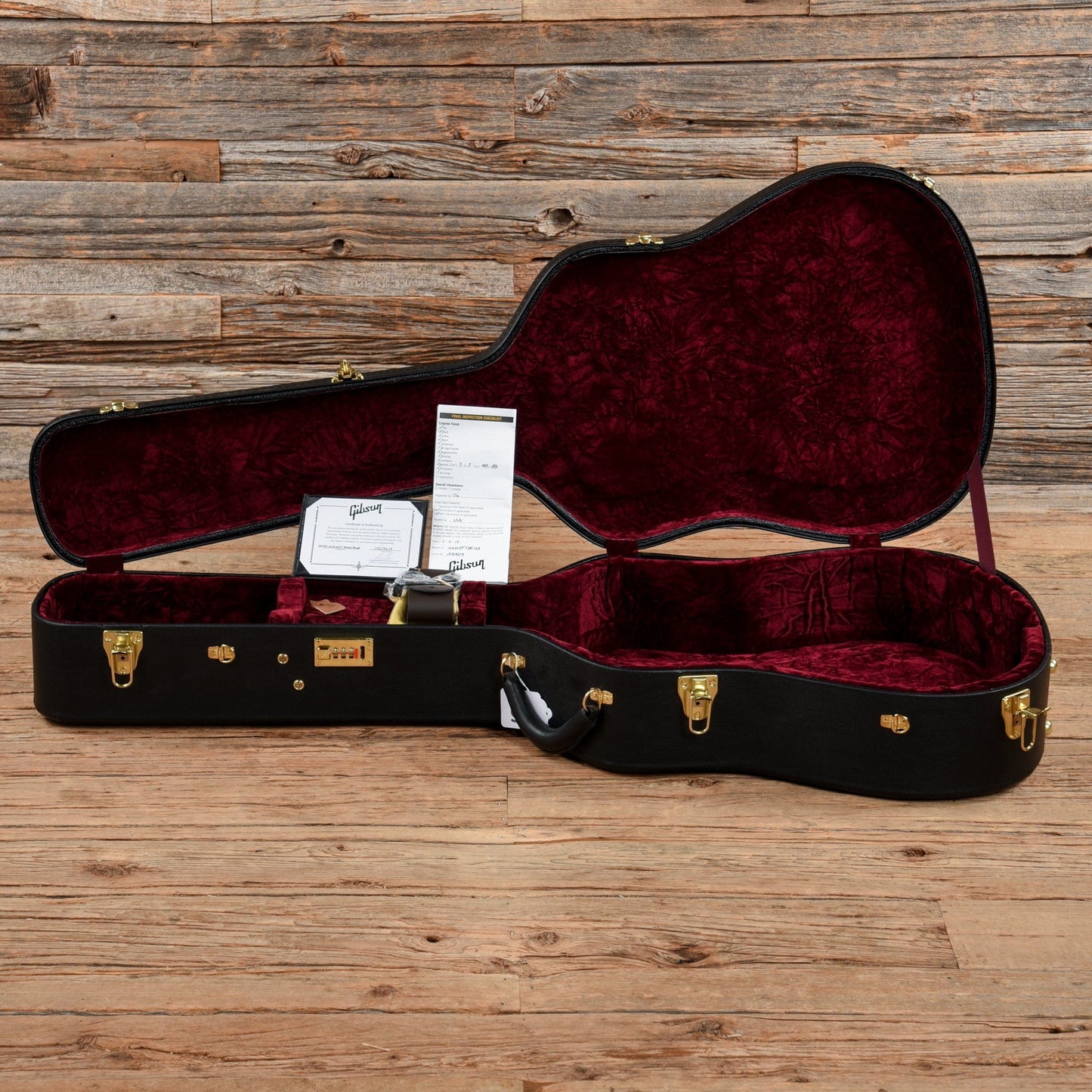 Gibson Doves in Flight Blue 2019