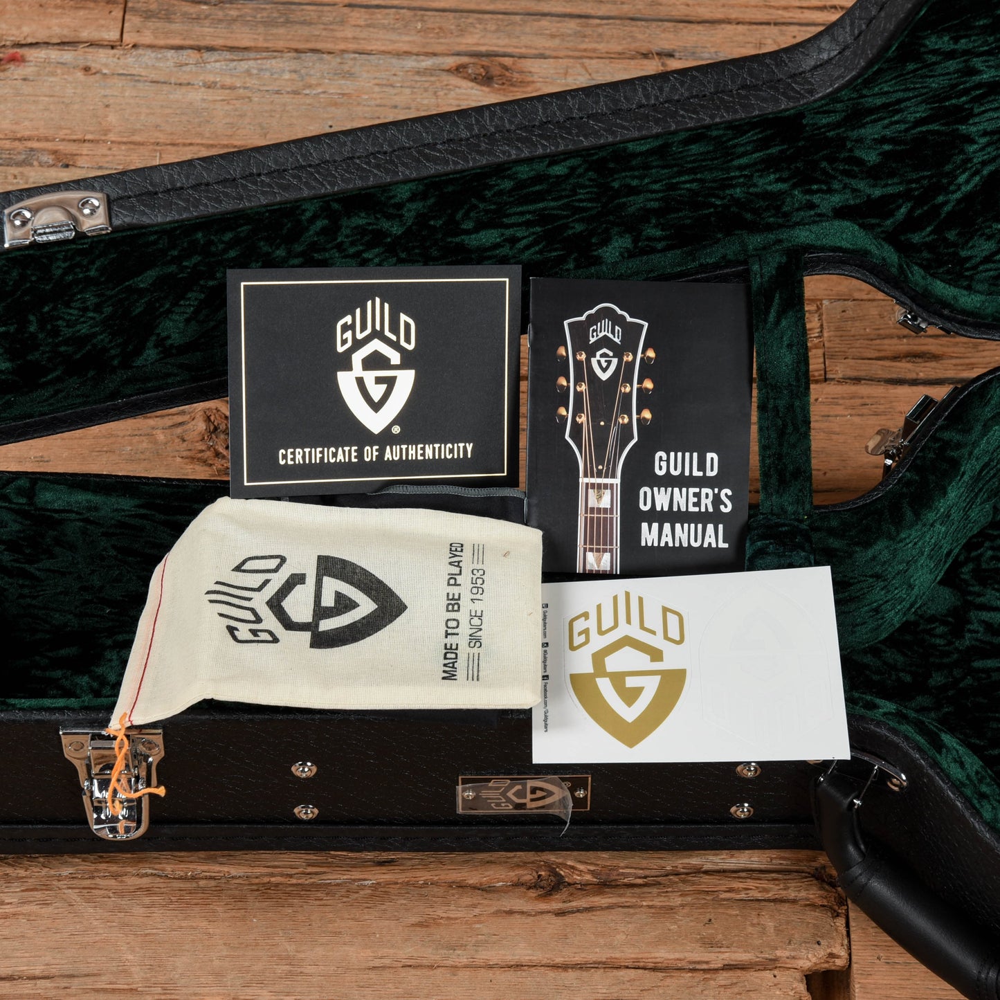 Guild USA M-20 Concert Acoustic Vintage Sunburst Acoustic Guitars / Concert