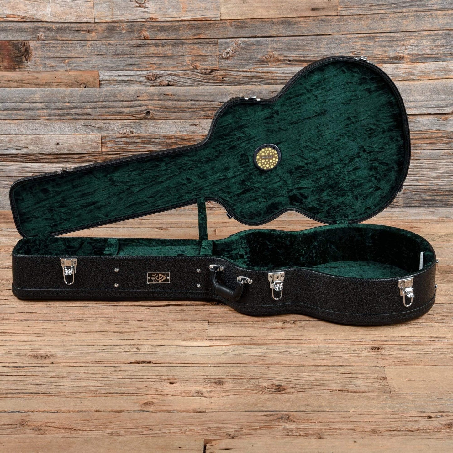 Guild USA F-40 Traditional Jumbo Natural Acoustic Guitars / Jumbo