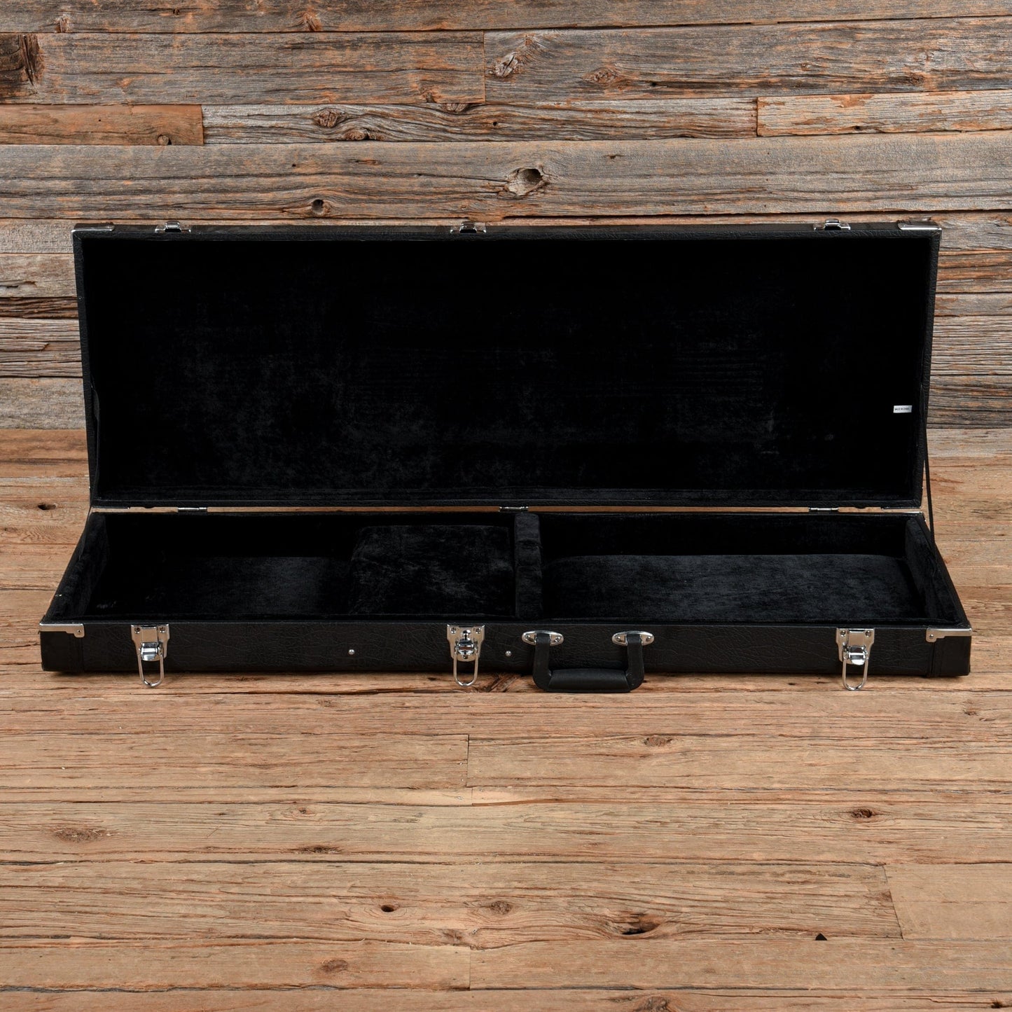 Guild USA S-100 Polara Reissue White 1997 Electric Guitars / Solid Body