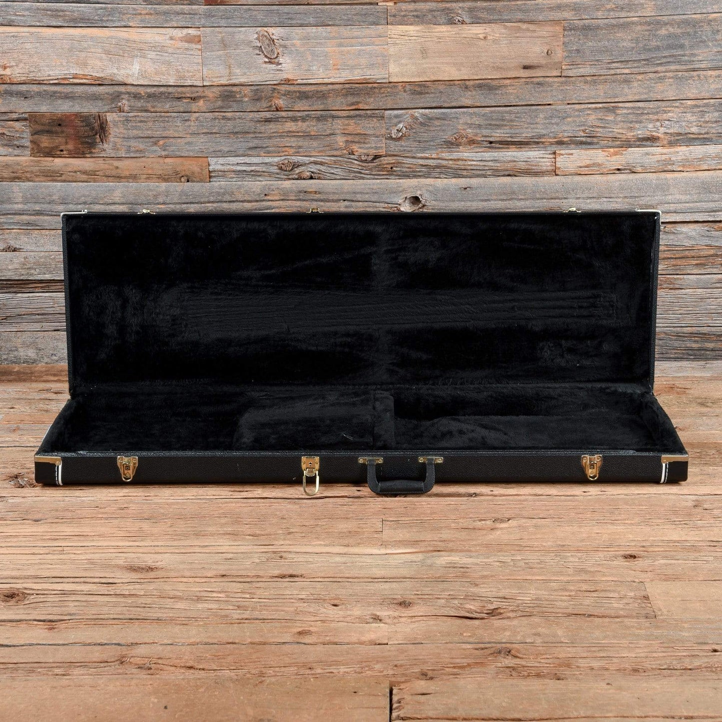 Hamer Cruisebass White 1982 Bass Guitars / 4-String