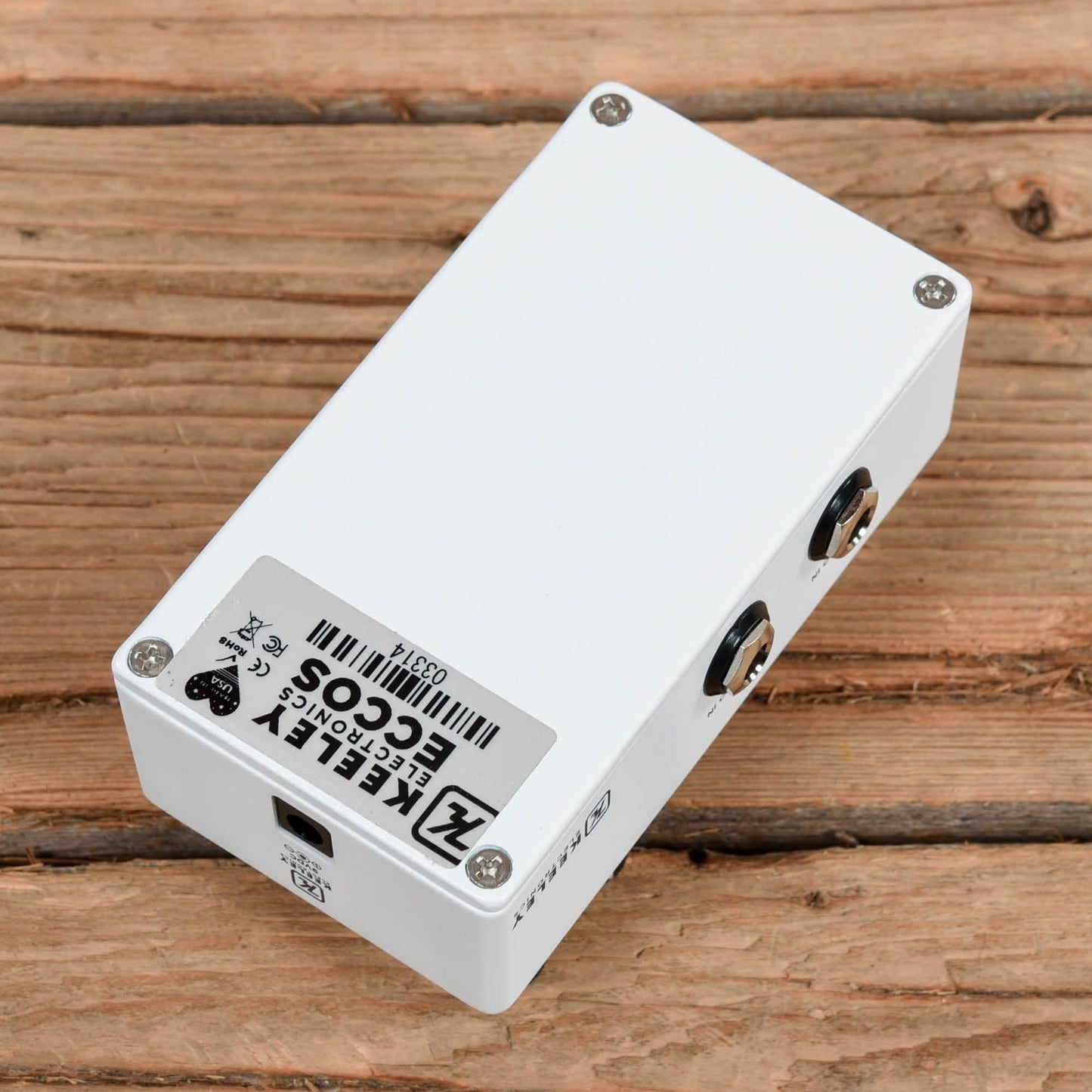 Keeley ECCOS Neo-Vintage Tape Delay Effects and Pedals / Delay