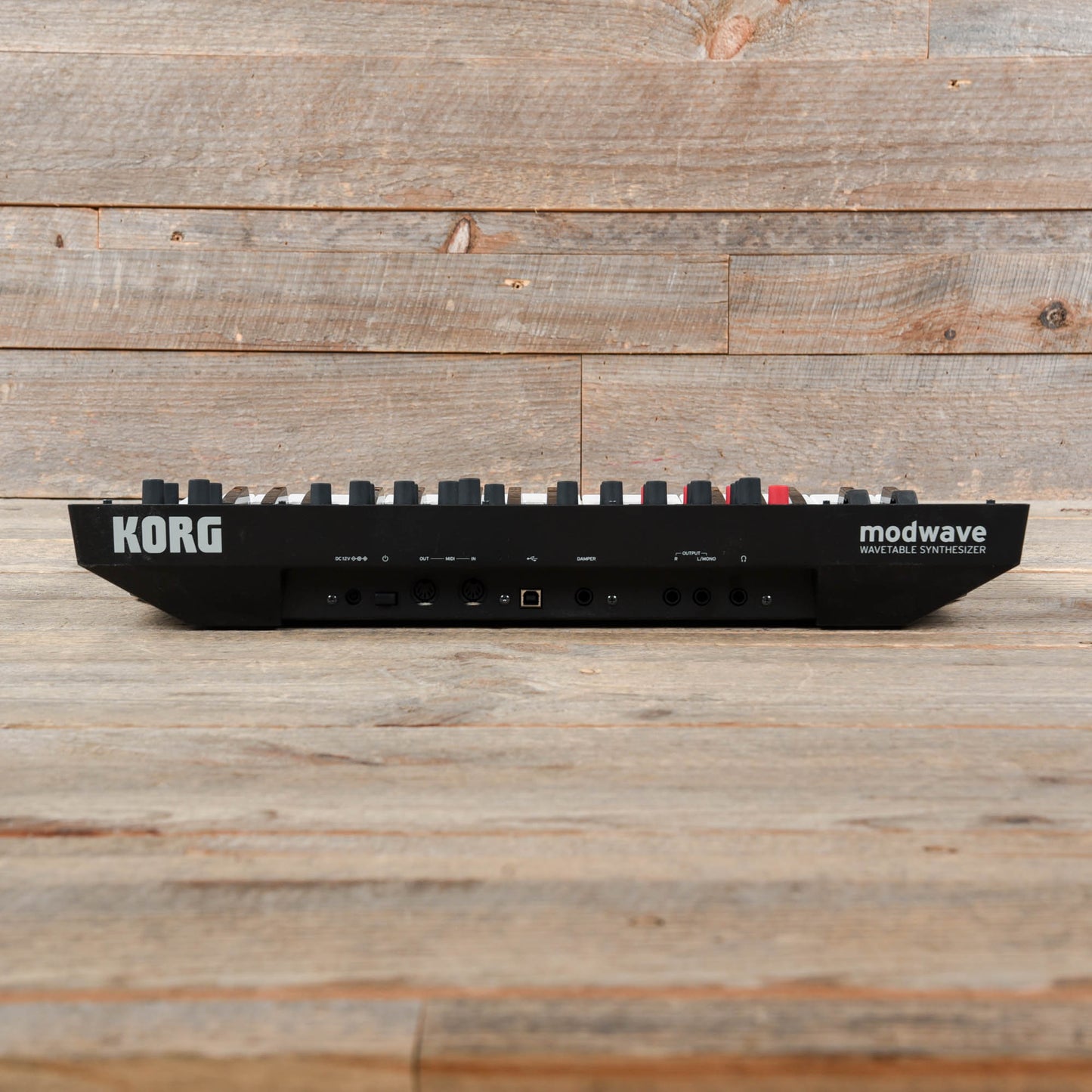 Korg Modwave Wavetable Synthesizer Keyboards and Synths / Synths / Analog Synths