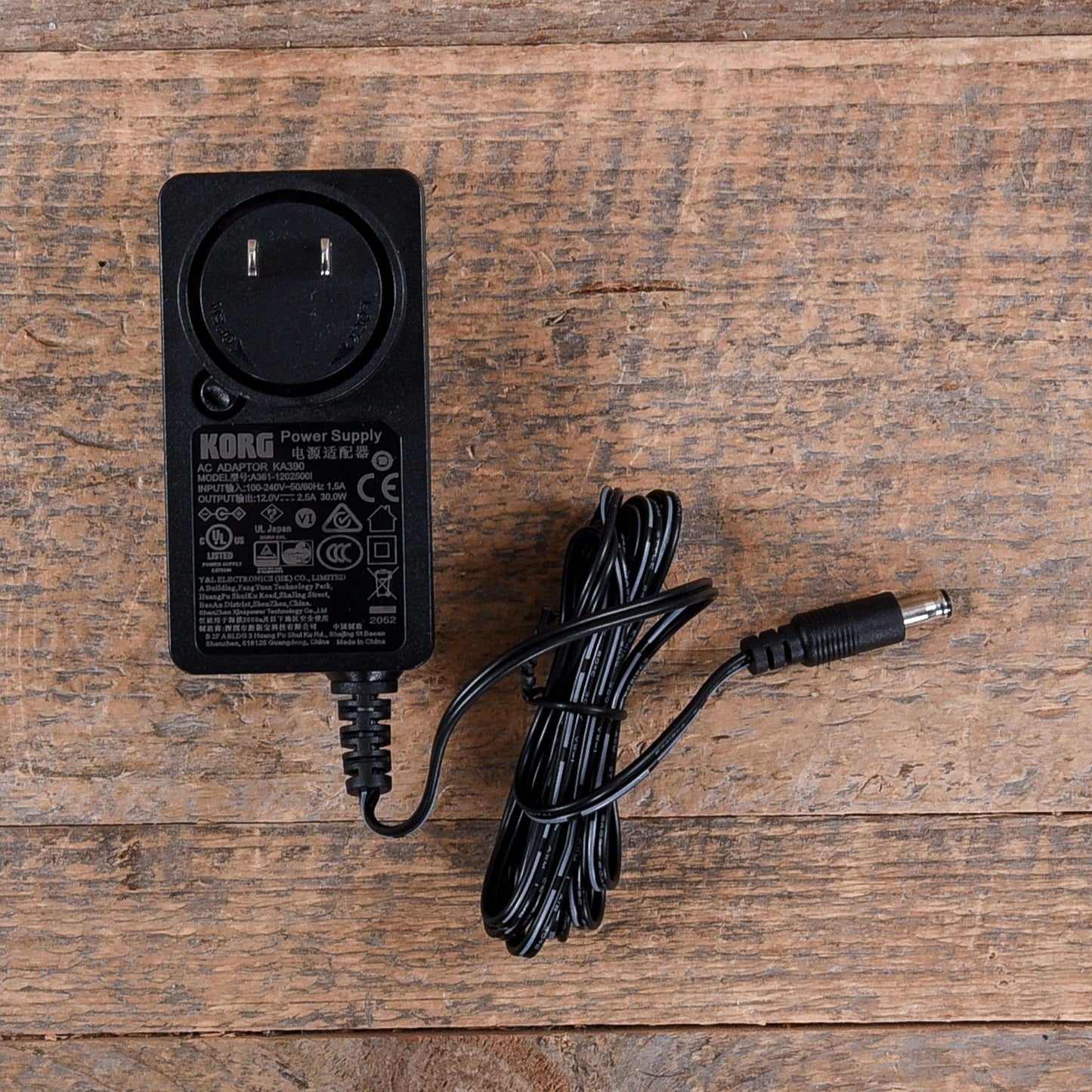 Korg OPSIX Altered FM Synthesizer Keyboards and Synths / Synths / Digital Synths