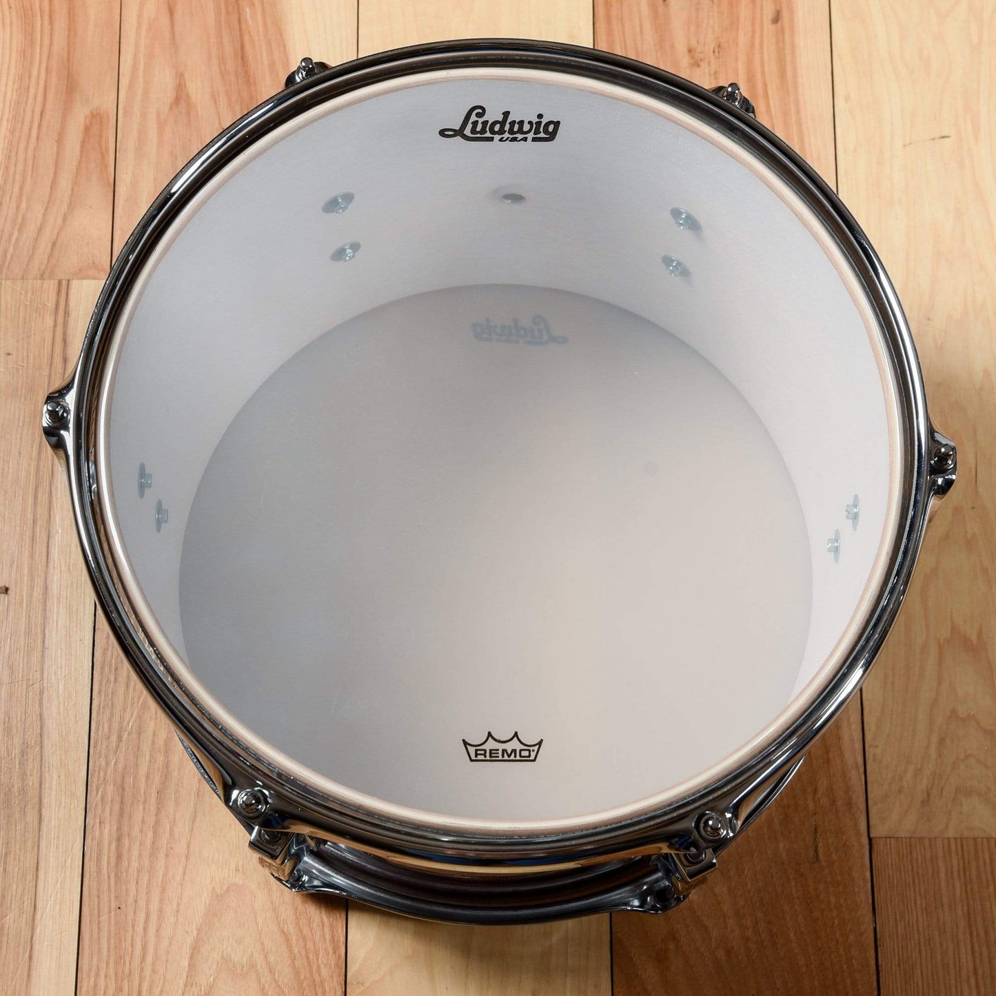 Ludwig Club Date 13/16/22 3pc. Drum Kit Burgundy Mist w/Bowtie Lugs & White Interior (CDE Exclusive) Drums and Percussion / Acoustic Drums / Full Acoustic Kits
