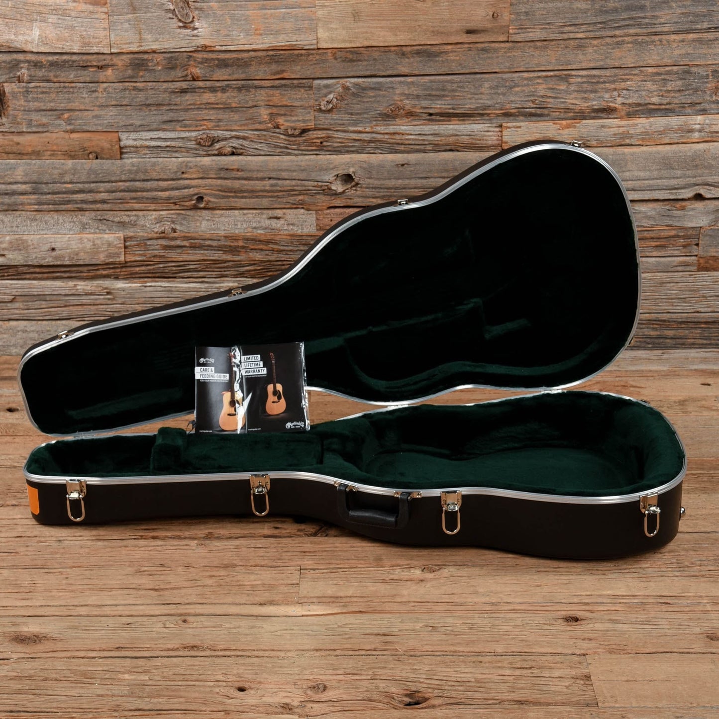 Martin Standard Series 00-28 Natural Acoustic Guitars / OM and Auditorium