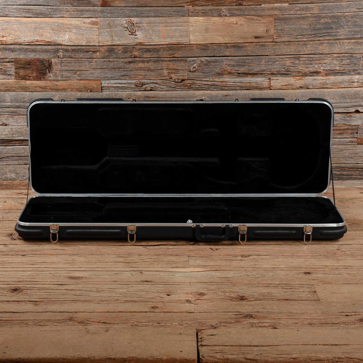 Music Man Classic StingRay 4 Natural 2010 Bass Guitars / 4-String