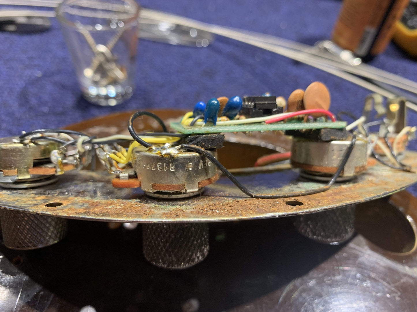 Music Man StingRay Natural 1978 Bass Guitars / 4-String