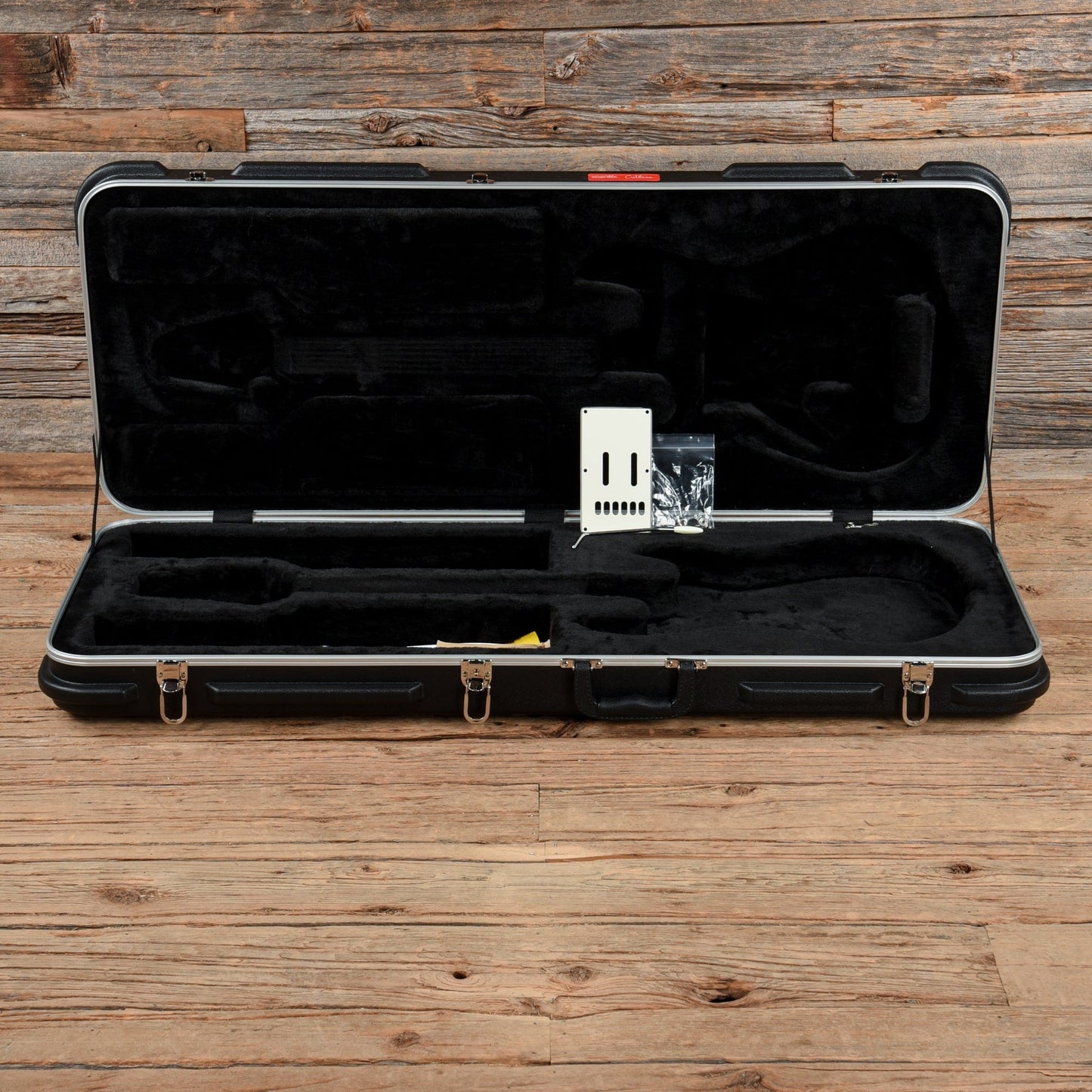 Music Man Cutlass RS HSS Charging Green 2021 Electric Guitars / Solid Body