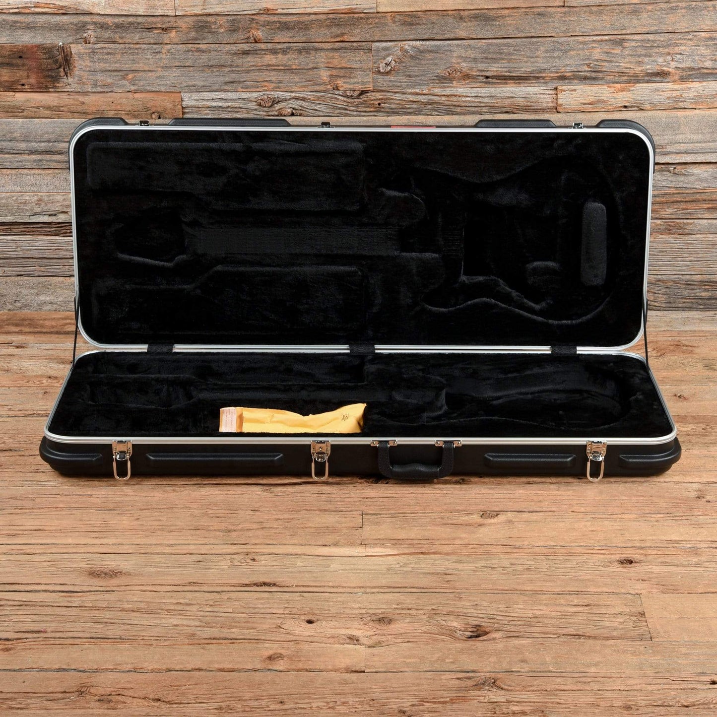 Music Man Sabre Cobra Burst 2021 Electric Guitars / Solid Body