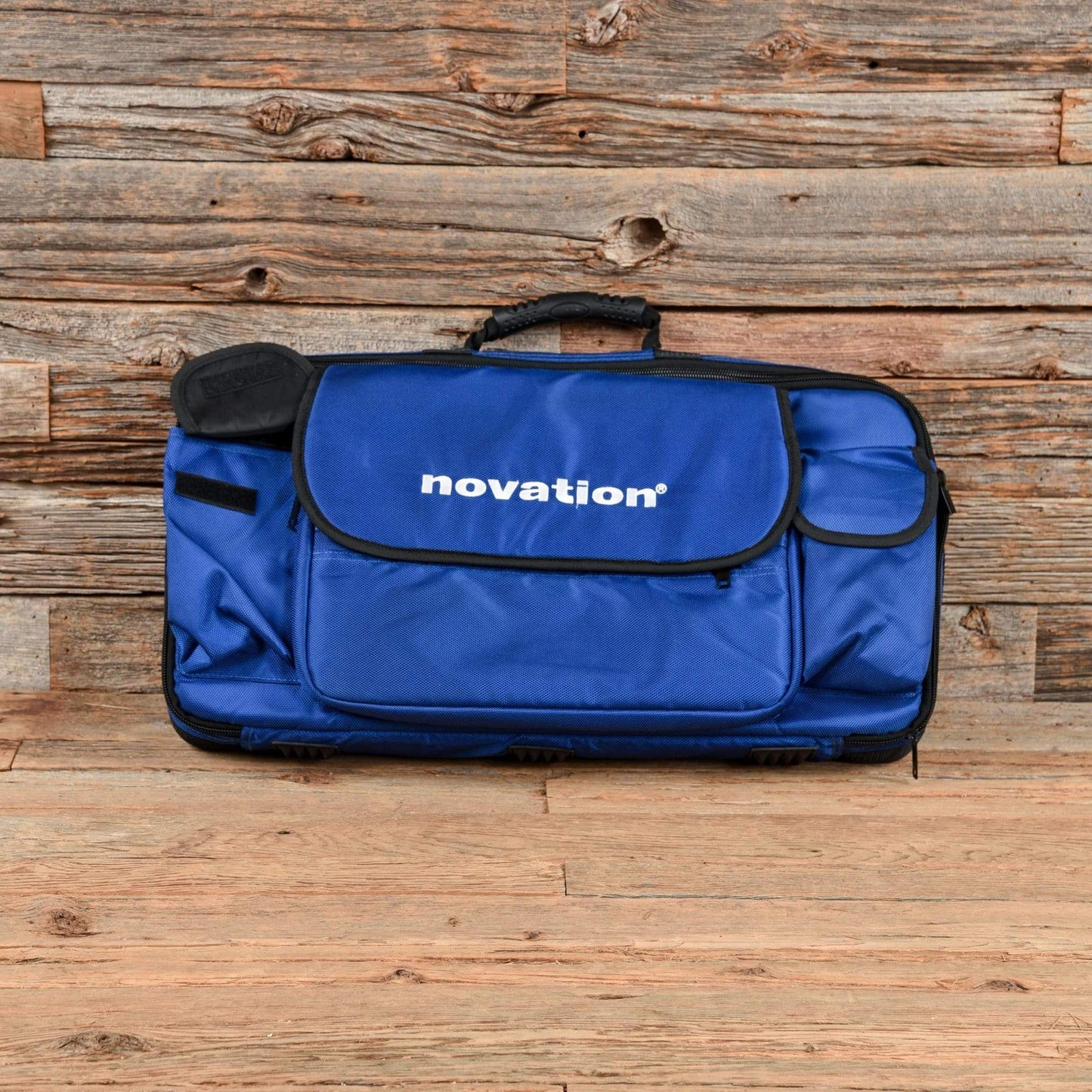 Novation MiniNova Keyboards and Synths / Digital Pianos