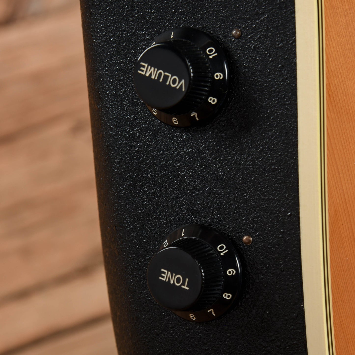 Ovation Celebrity 2000 Acoustic Guitars / Built-in Electronics