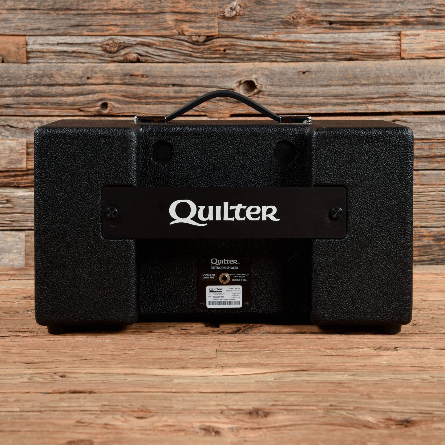 Quilter Labs 2x8 Cabinet 2016 Amps / Guitar Cabinets