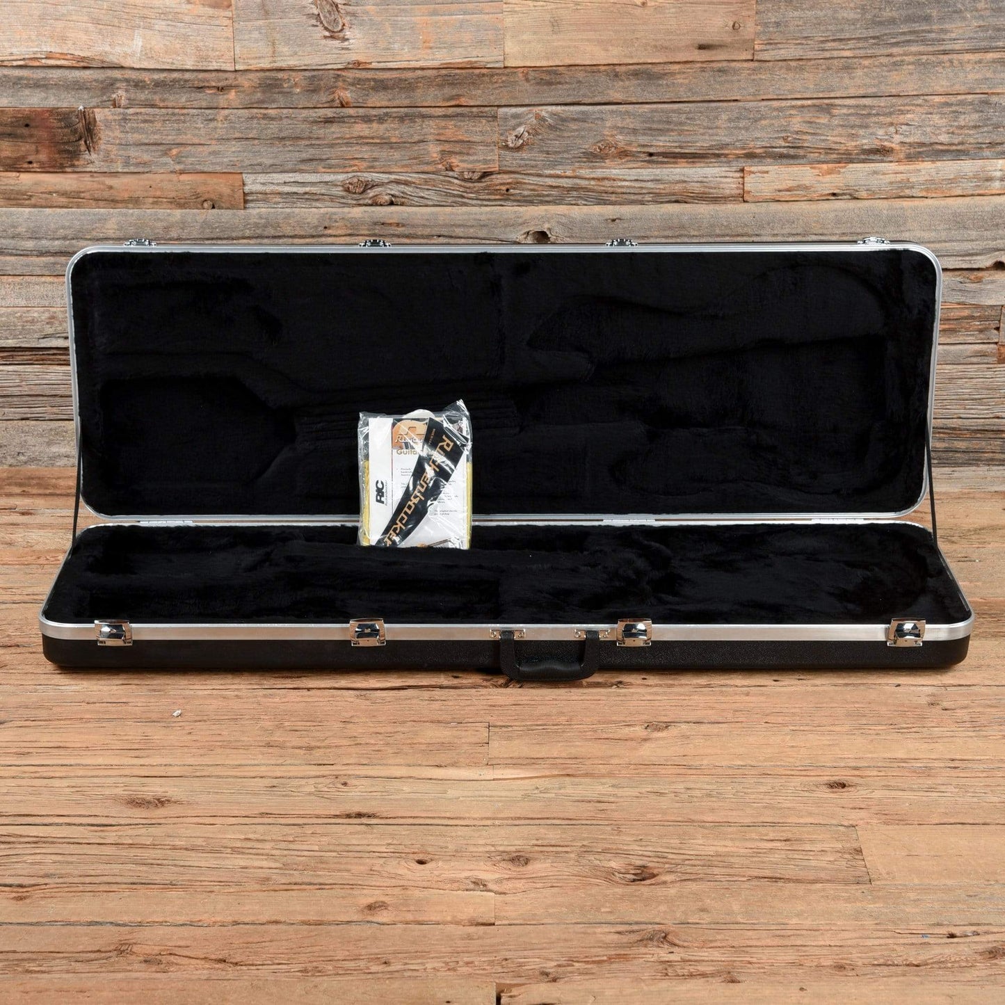 Rickenbacker 4003 Jetglo 2021 Bass Guitars / Short Scale