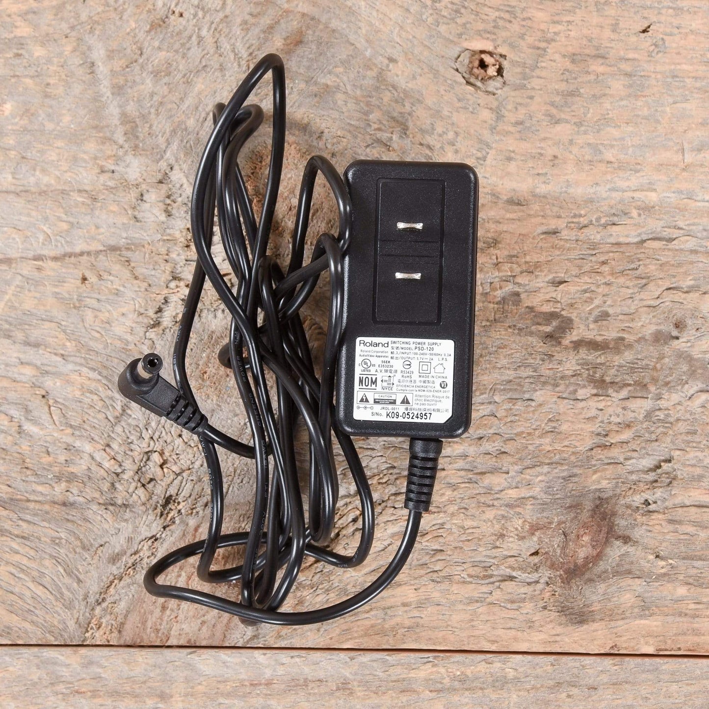 Roland TR-8S Rhythm Performer Drum Machine Drums and Percussion / Drum Machines and Samplers